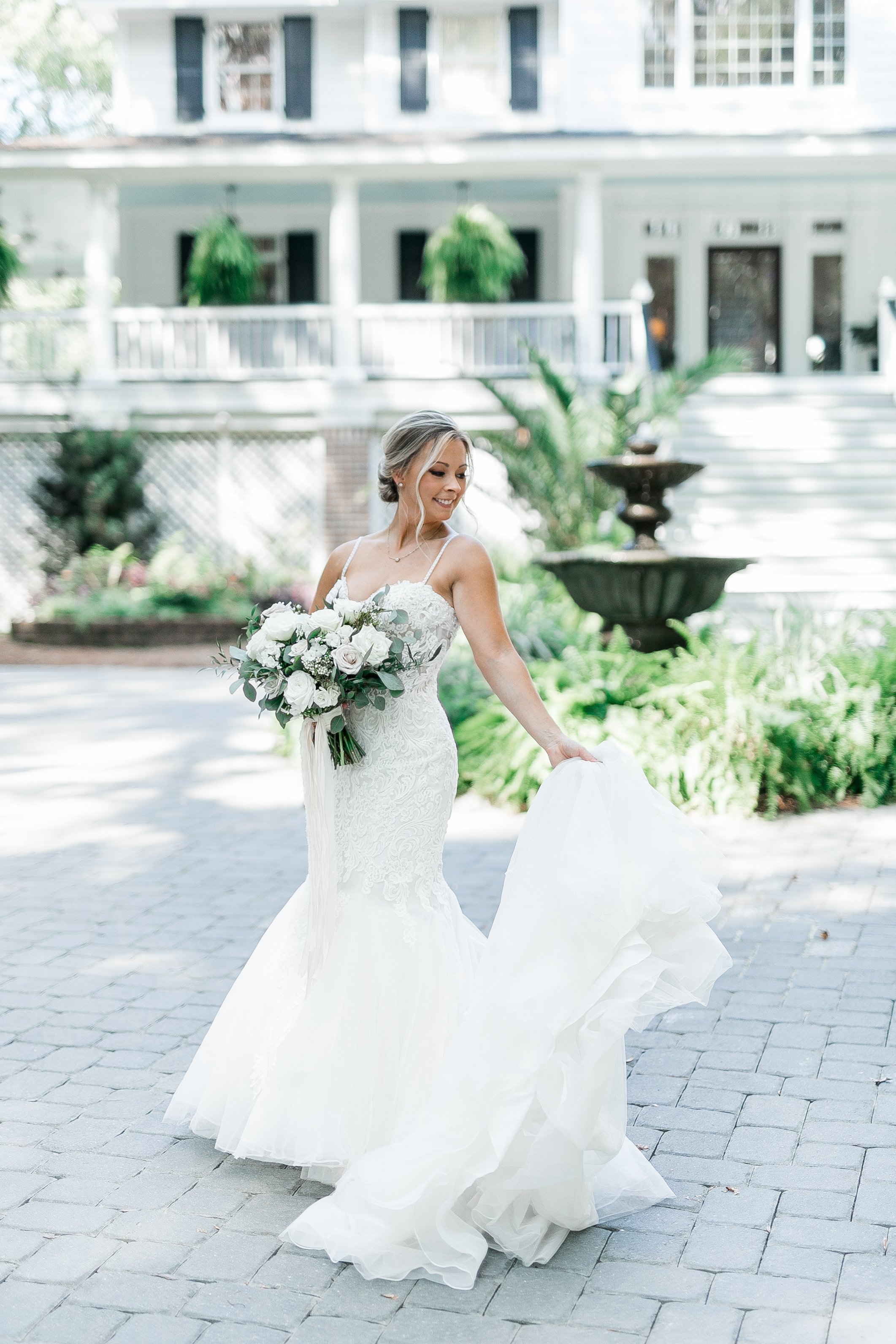 ivory-and-beau-bride-and-florals-wedding-blog-real-bride-real-wedding-savannah-wedding-southern-wedding-mackey-house-alistaire-maggie-sottero-wedding-dress-organic-natural-neutral-wedding-flowers-wedding-florist-savannah-Evan+MerrittWeddingDay_-29.jpg