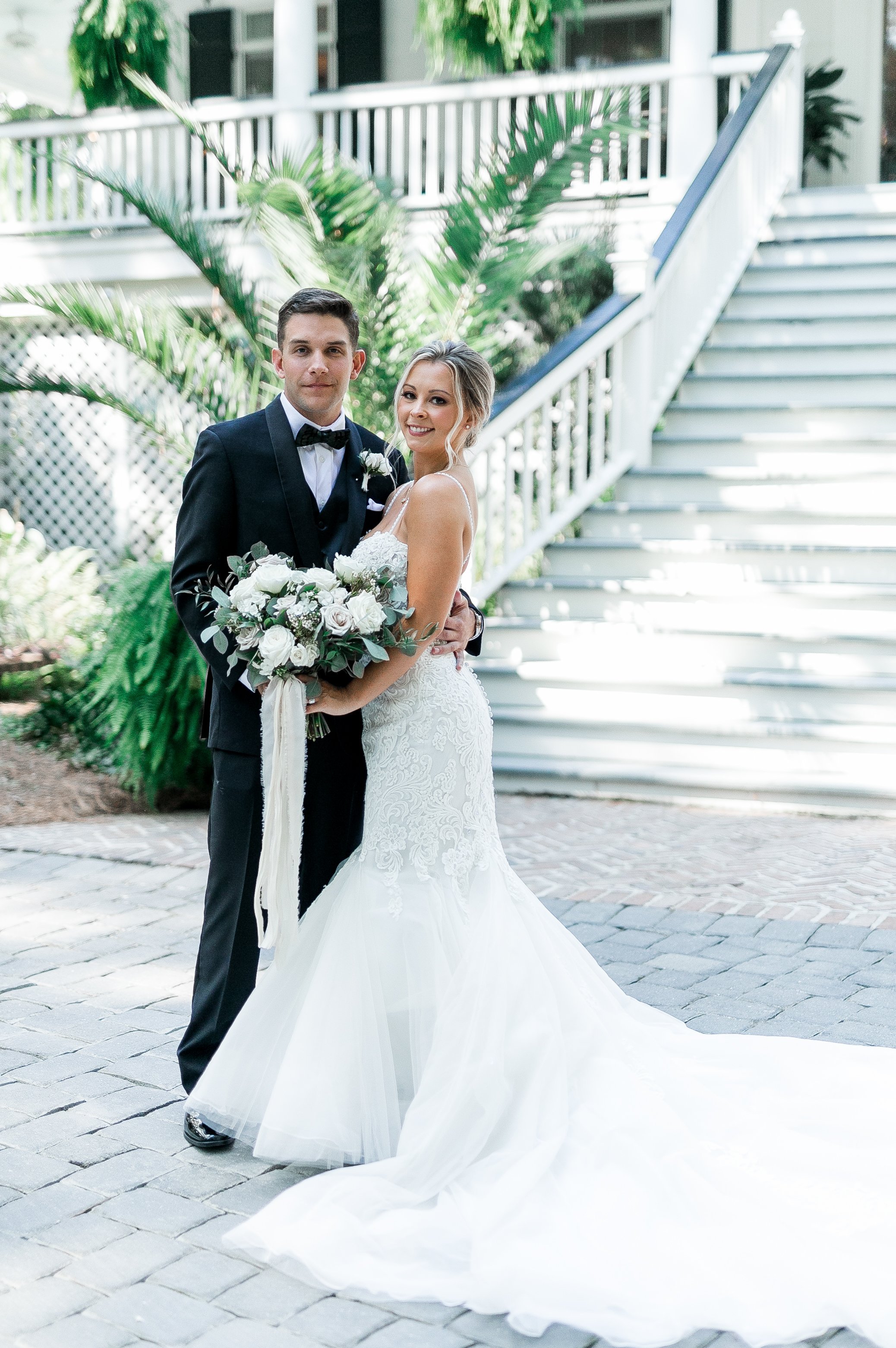 ivory-and-beau-bride-and-florals-wedding-blog-real-bride-real-wedding-savannah-wedding-southern-wedding-mackey-house-alistaire-maggie-sottero-wedding-dress-organic-natural-neutral-wedding-flowers-wedding-florist-savannah-Evan+MerrittWeddingDay_-46.jpg