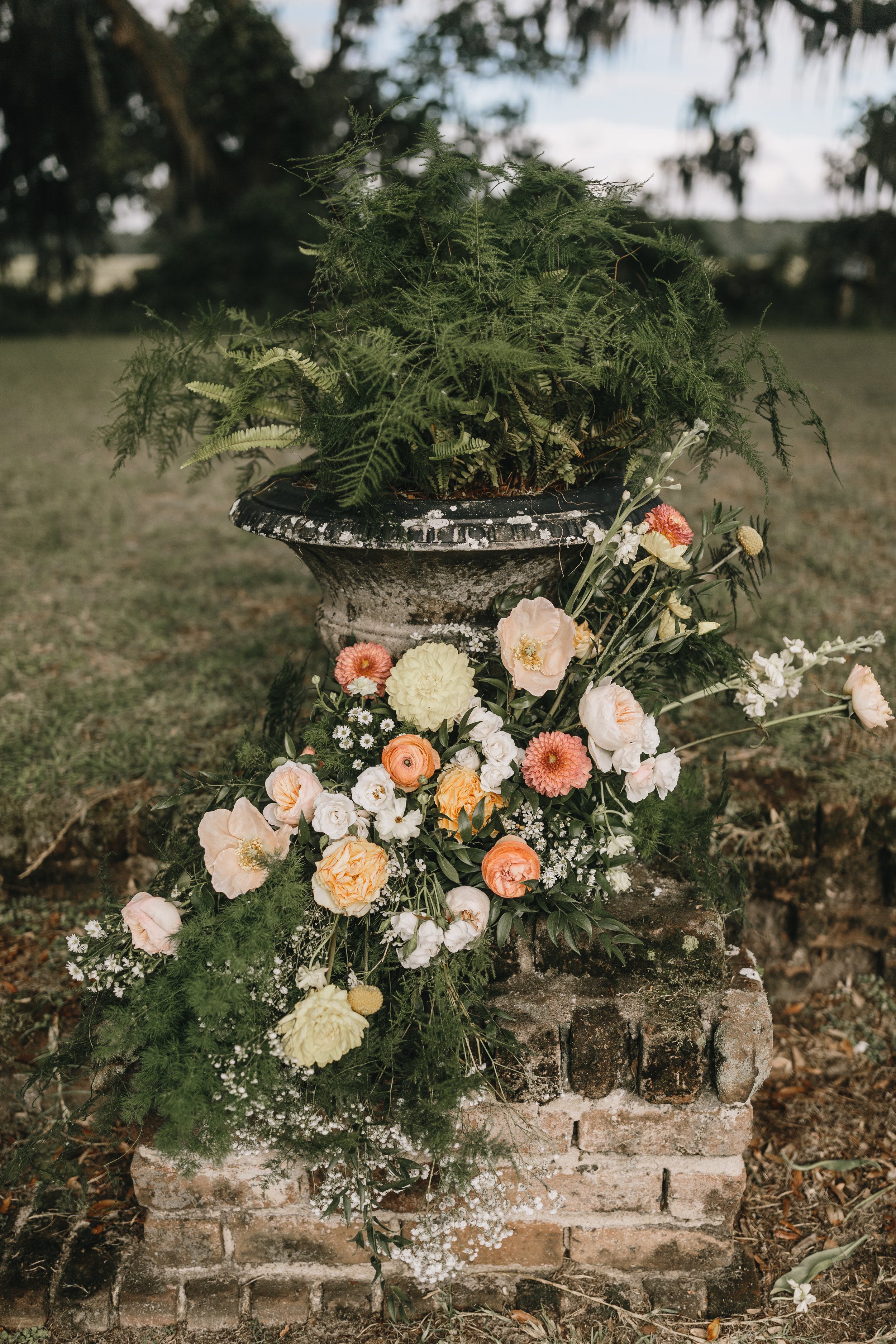 ivory-and-beau-wedding-and-florals-southern-wedding-savannah-florist-savannah-wedding-savannah-wedding-planner-the-wyld-dock-bar-historic-savannah-georgia-wedding-flowers-wedding-blog-wedding-inspiration-LAUREN+NICK_WEDDING-427.jpg