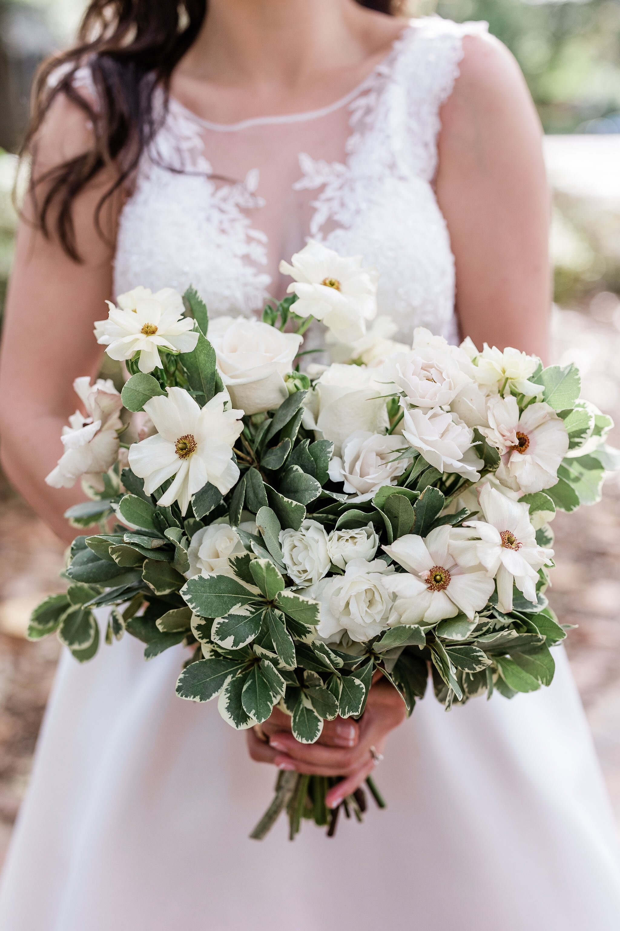 ivory-and-beau-florals-savannah-elopement-package-elopement-flowers-savannah-georgia-forsyth-park-wedding-florist-wedding-flowers-floral-design-micro-wedding-AptBPhoto_EngelyRogman-47.jpg