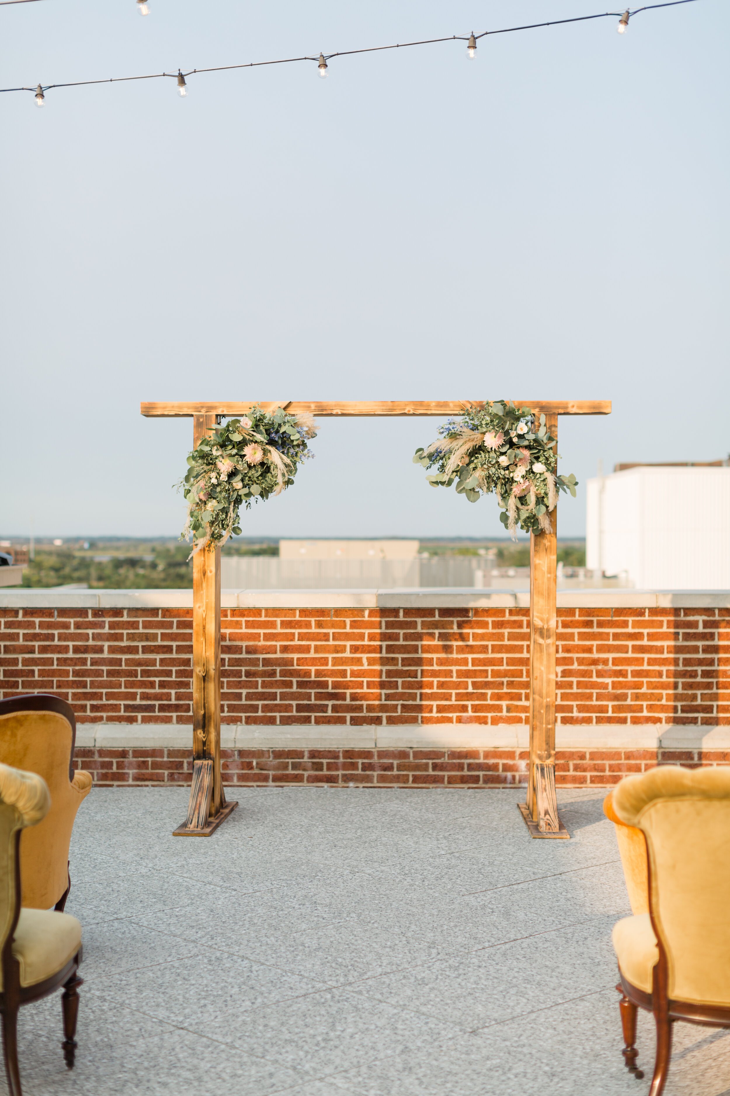 ivory-and-beau-florals-liz-and-erik-savannah-wedding-southern-wedding-wormsloe-alida-hotel-wedding-flowers-wedding-florals-savannah-florist-wedding-florist-georgia-florist-floral-design-pastel-flowers-8G9A9066.jpg