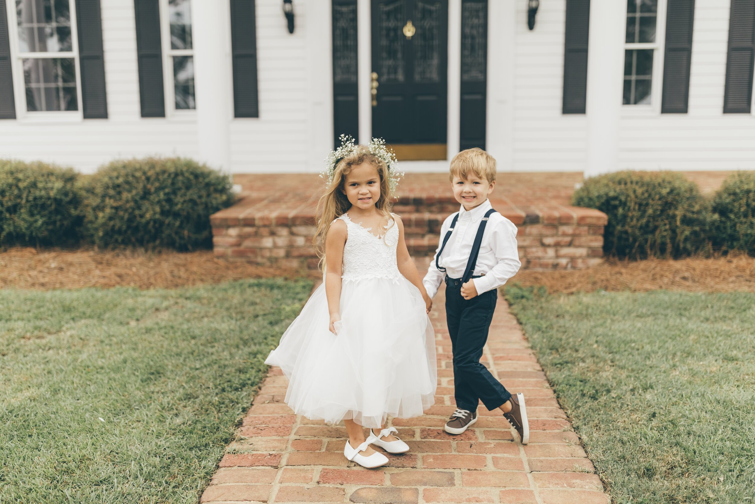 ivory-and-beau-bride-and-florals-real-bride-real-wedding-blog-wedding-dress-bridal-gown-wedding-gown-wedding-flowers-savannah-florist-wedding-florist-maggie-sottero-wedding-dress-organic-natural-wedding-Griffin_0420.jpg