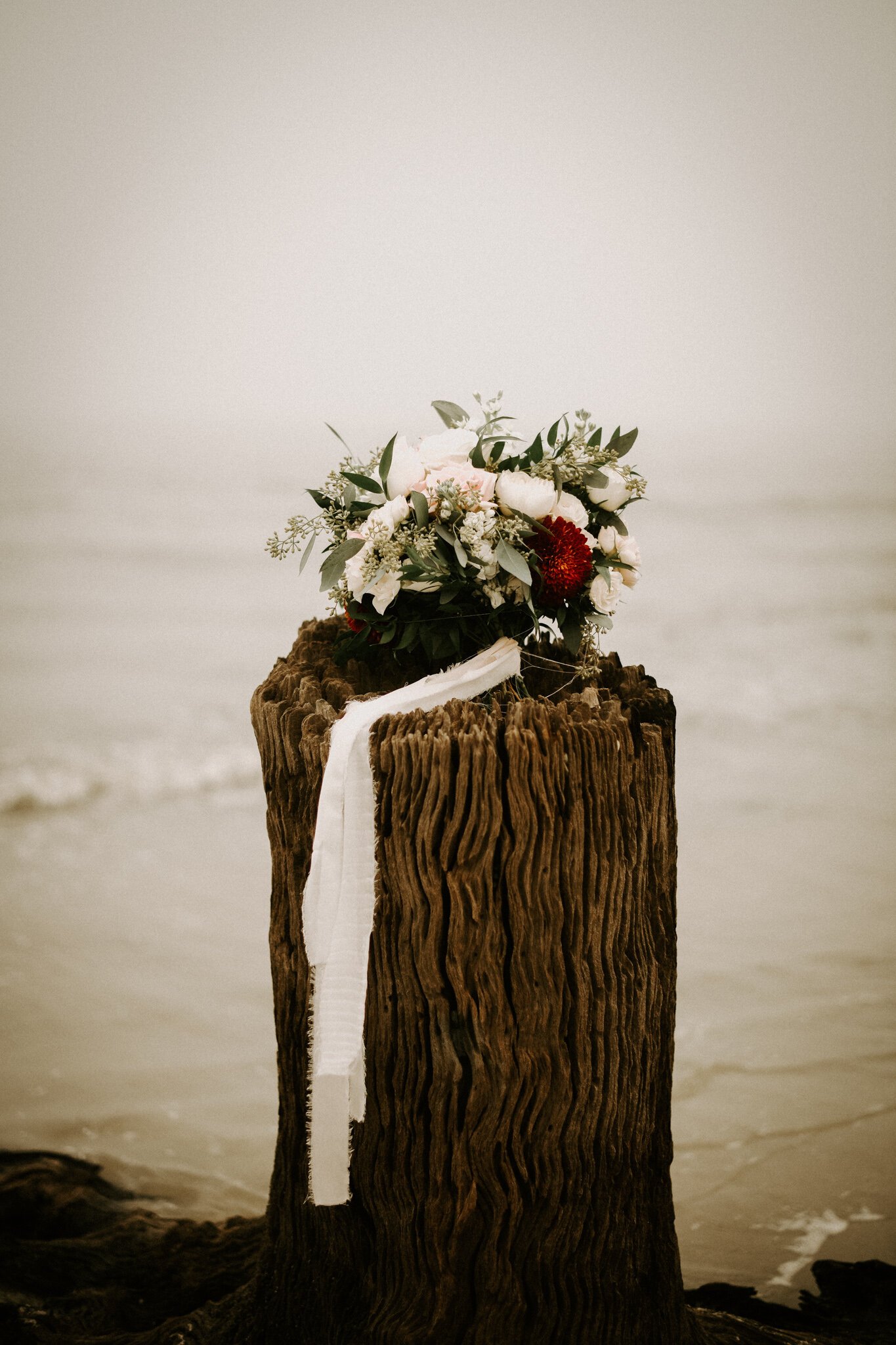 ivory-and-beau-florals-styled-shoot-driftwood-beach-jekyll-island-photo-shoot-moody-beach-wedding-flowers-wedding-florist-romantic-engagement-giveaway-winner-DSC_5049.jpg