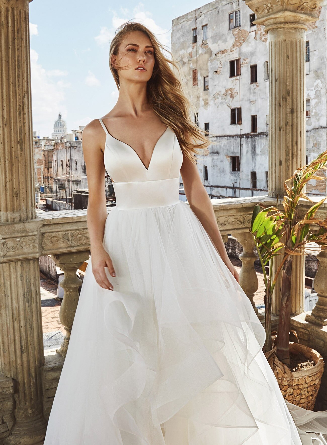 ivory-and-beau-wedding-dresses-bridal-shop-bridal-boutique-bridal-gown-wedding-gown-bride-bridal-shopping-bridal-appointment-tatum-lamour-calla-blanche-LA8223-2.jpg