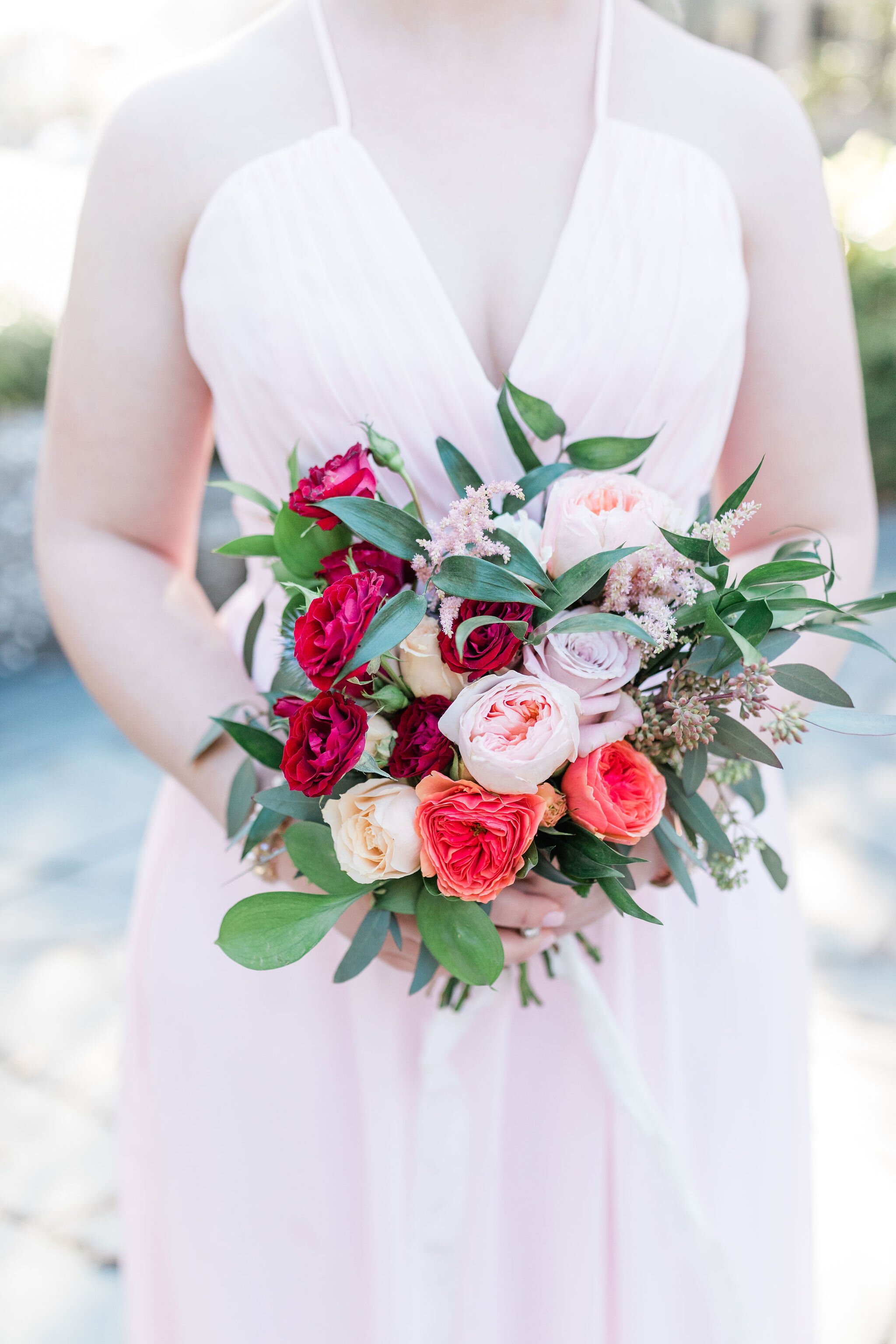 ivory-and-beau-florals-savannah-wedding-savannah-florist-wedding-flowers-floral-design-georgia-wedding-florist-AptBPhoto_PaigeSamWedding_WeddingParty024.JPG