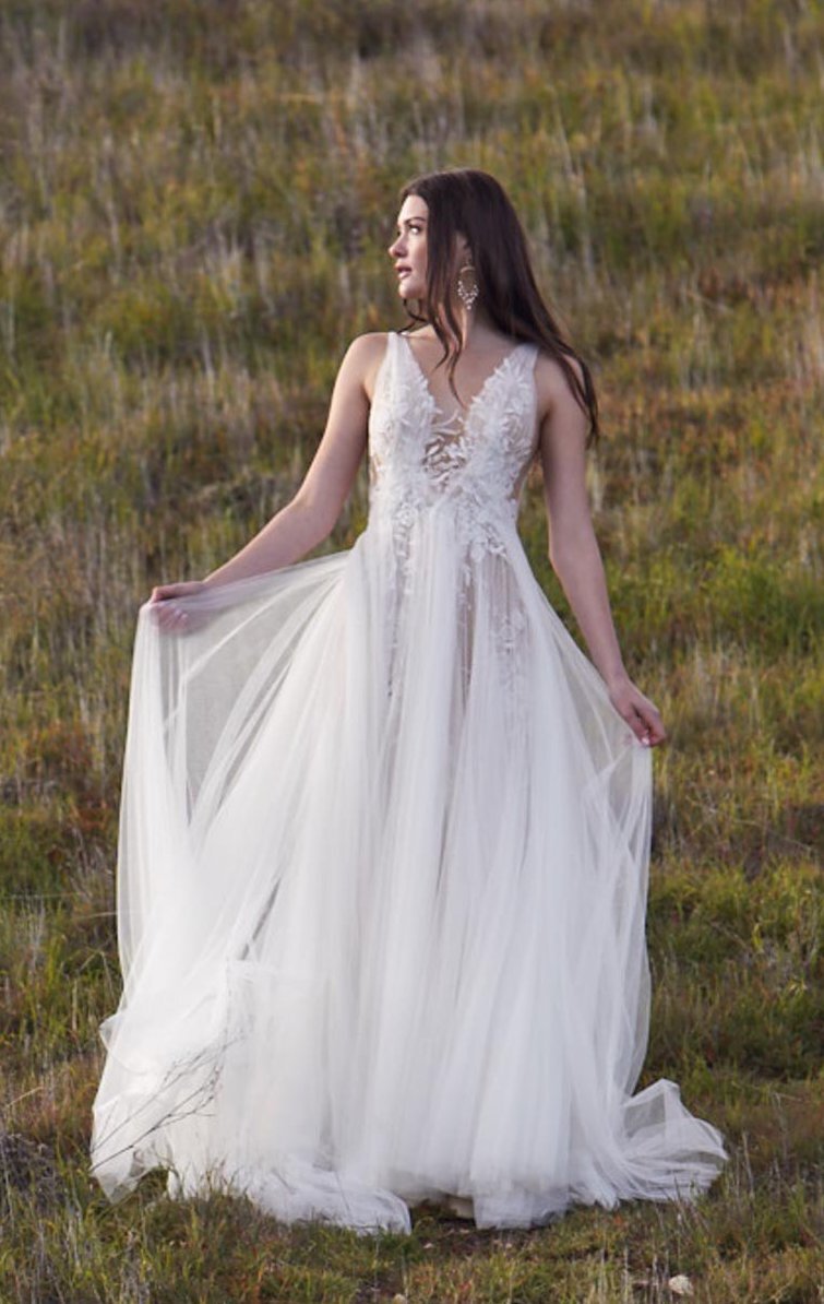 ivory-and-beau-blog-wedding-dresses-on-sale-bridal-shop-bridal-boutique-wedding-gown-bridal-gownuploads_1561671891019-1.jpg