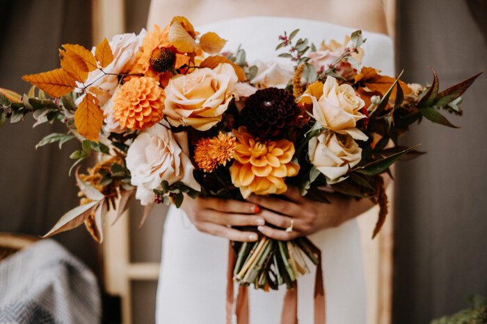 ivory-and-beau-blog-weddings-destination-weddings-travel-adventure-savannah-wedding-planner-suouthern-wedding-planner-fall-in-love-with-the-gorgeous-orange-color-palette-in-this-loloma-lodge-wedding-dylan-m-howell-photography-15.jpg