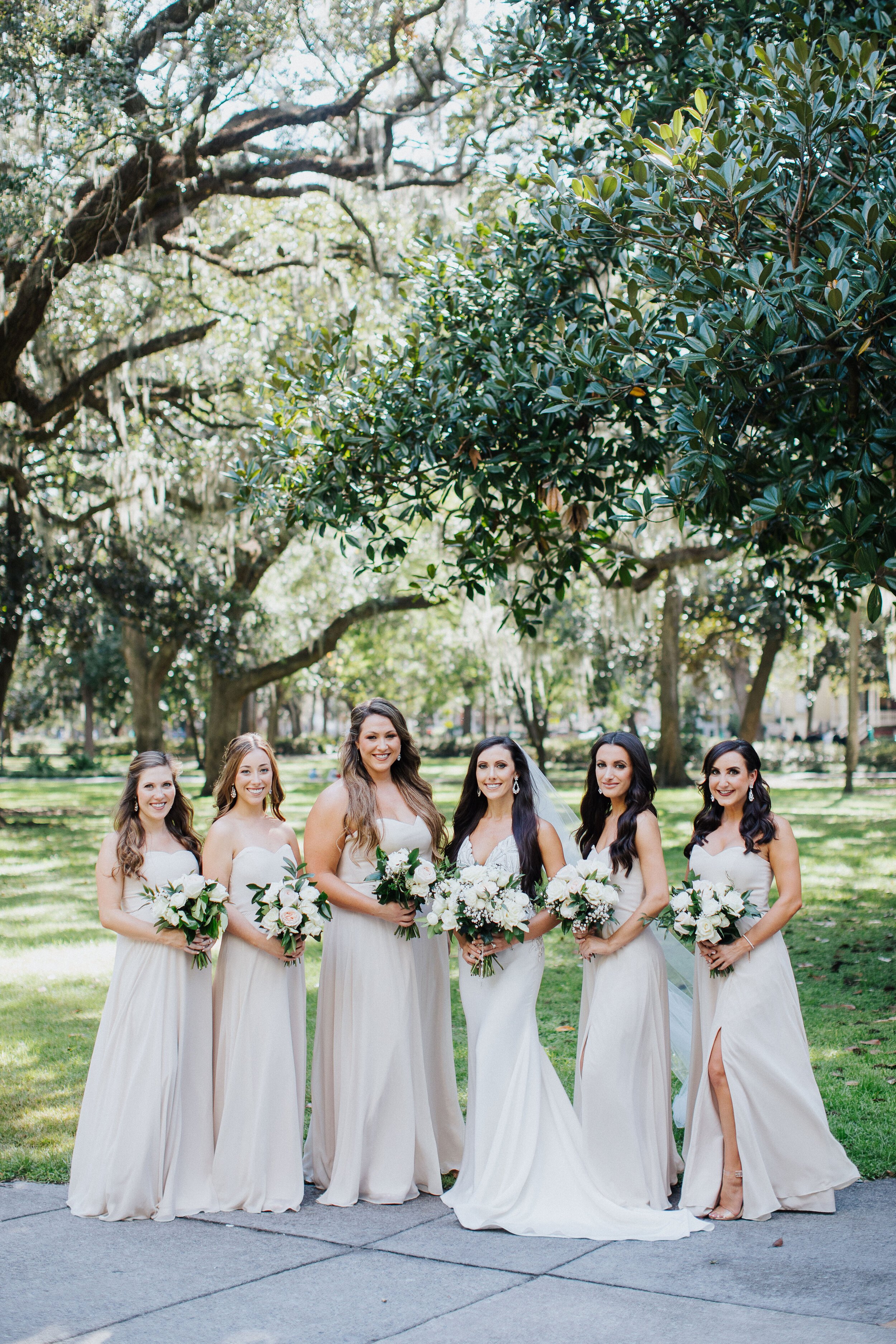 ivory-and-beau-couple-and-florals-blog-savannah-wedding-savannah-wedding-planner-savannah-florist-southern-wedding-CarlyCollin-303.jpg