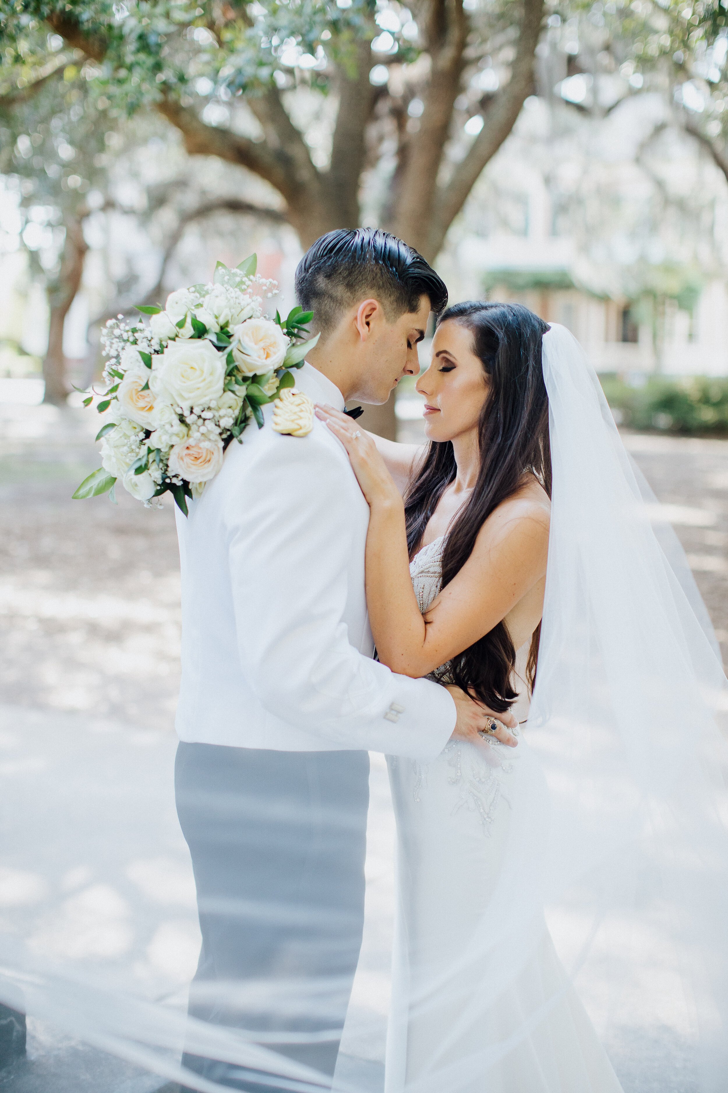 ivory-and-beau-couple-and-florals-blog-savannah-wedding-savannah-wedding-planner-savannah-florist-southern-wedding-CarlyCollin-378.jpg