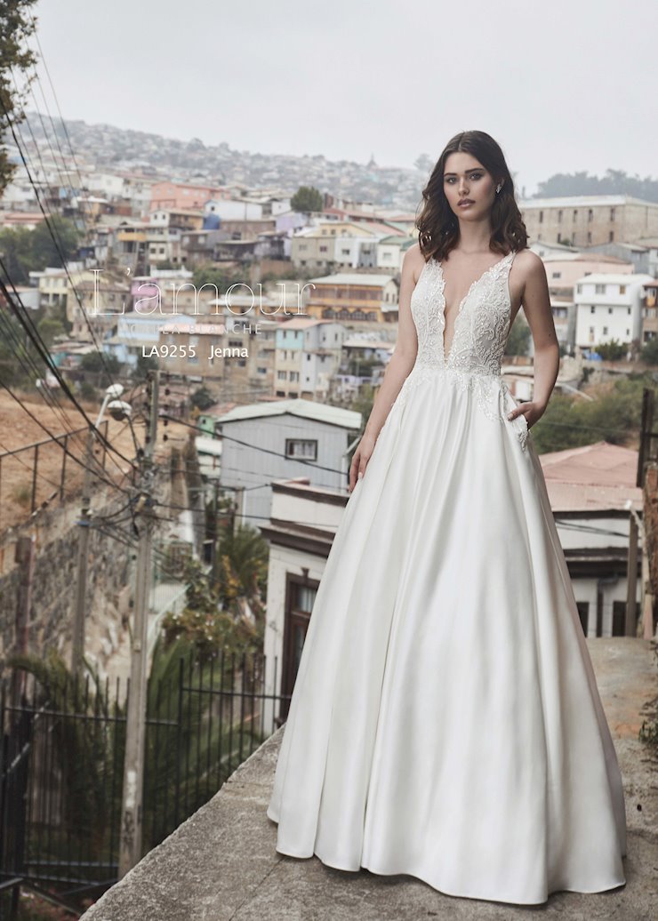 la9255-lamour-by-calla-blanche-ivory-and-beau-savannah-bridal-shop-savannah-wedding-dresses-savannah-bridal-dresses-savannah-wedding-dresses-bridal-boutique-designer-gowns-classic-traditional-bride.jpg