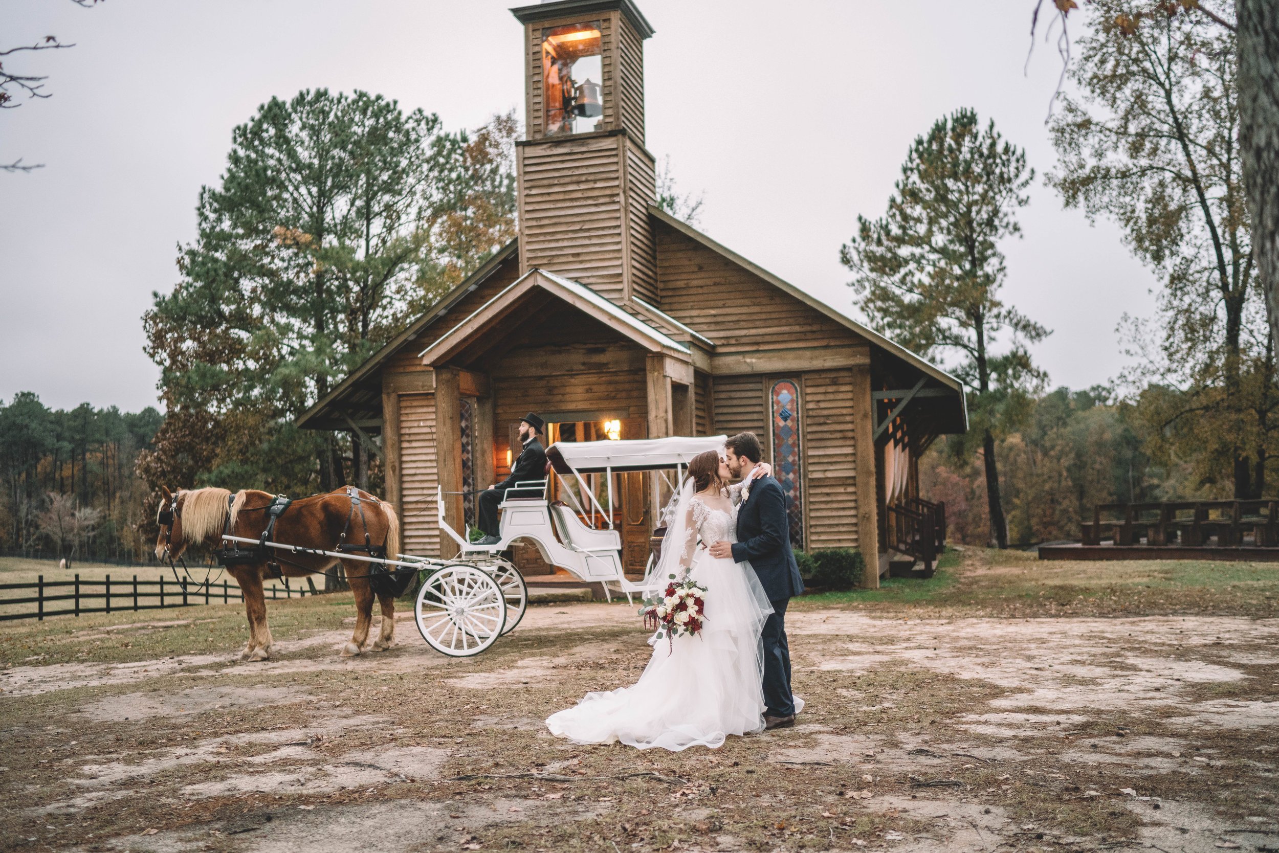 Ivory_and_beau_bride_erin_pippa_gown_by_blush_by_hayley_paige_pineola_farms_wedding_savannah_bride_Savannah_Bridal_shop_Savannah_bridal_boutique_aurora_adeleigh_photography_8.jpg
