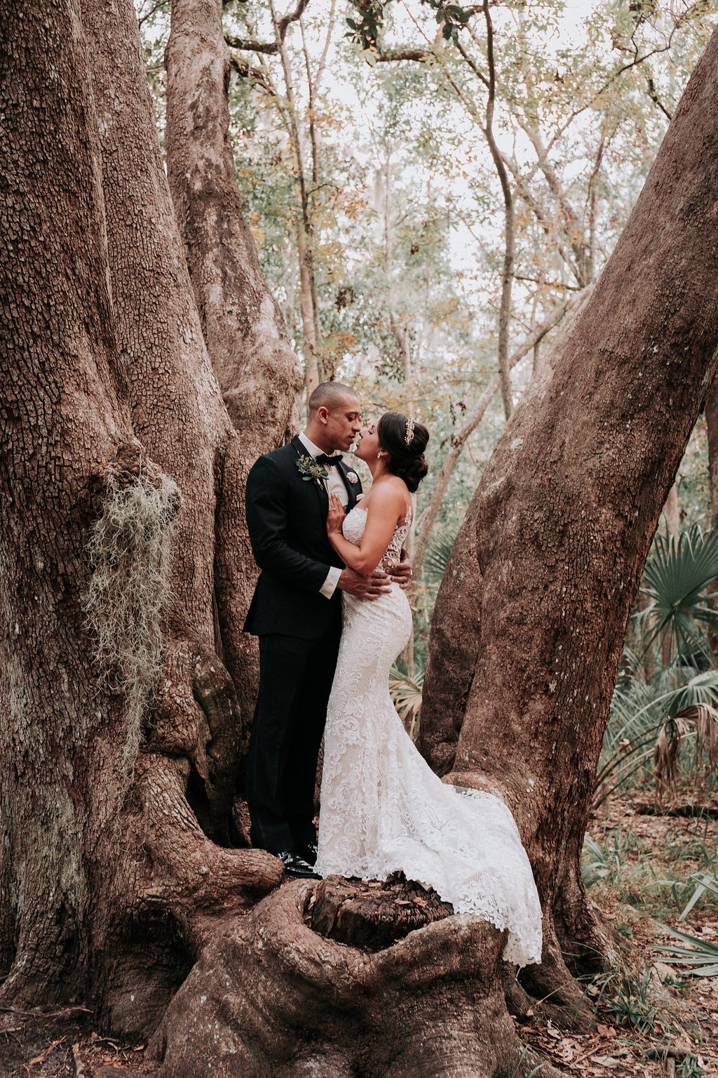 ivory-and-beau-savannah-bridal-shop-ivory-and-beau-couple-caitlin-and-tim-wormsloe-wedding-savannah-wedding-florist-house-of-ivory-photography-28.jpg