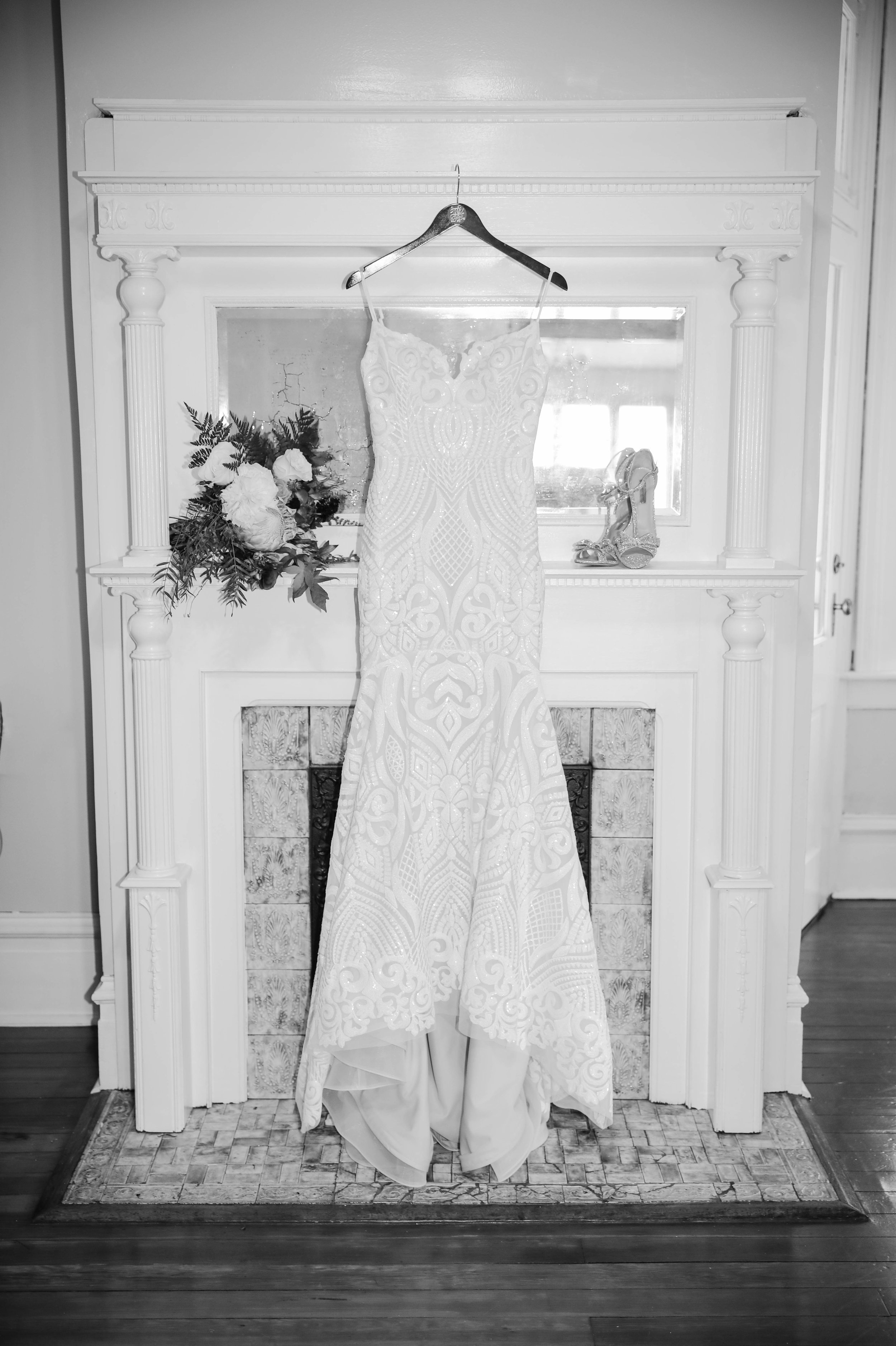 savannah-bridal-shop-i-and-b-bride-madison-west-by-blush-by-hayley-paige-brooke-collins-photography-savannah-bridal-boutique-savannah-wedding-dresses-savannah-wedding-gowns-19.jpg