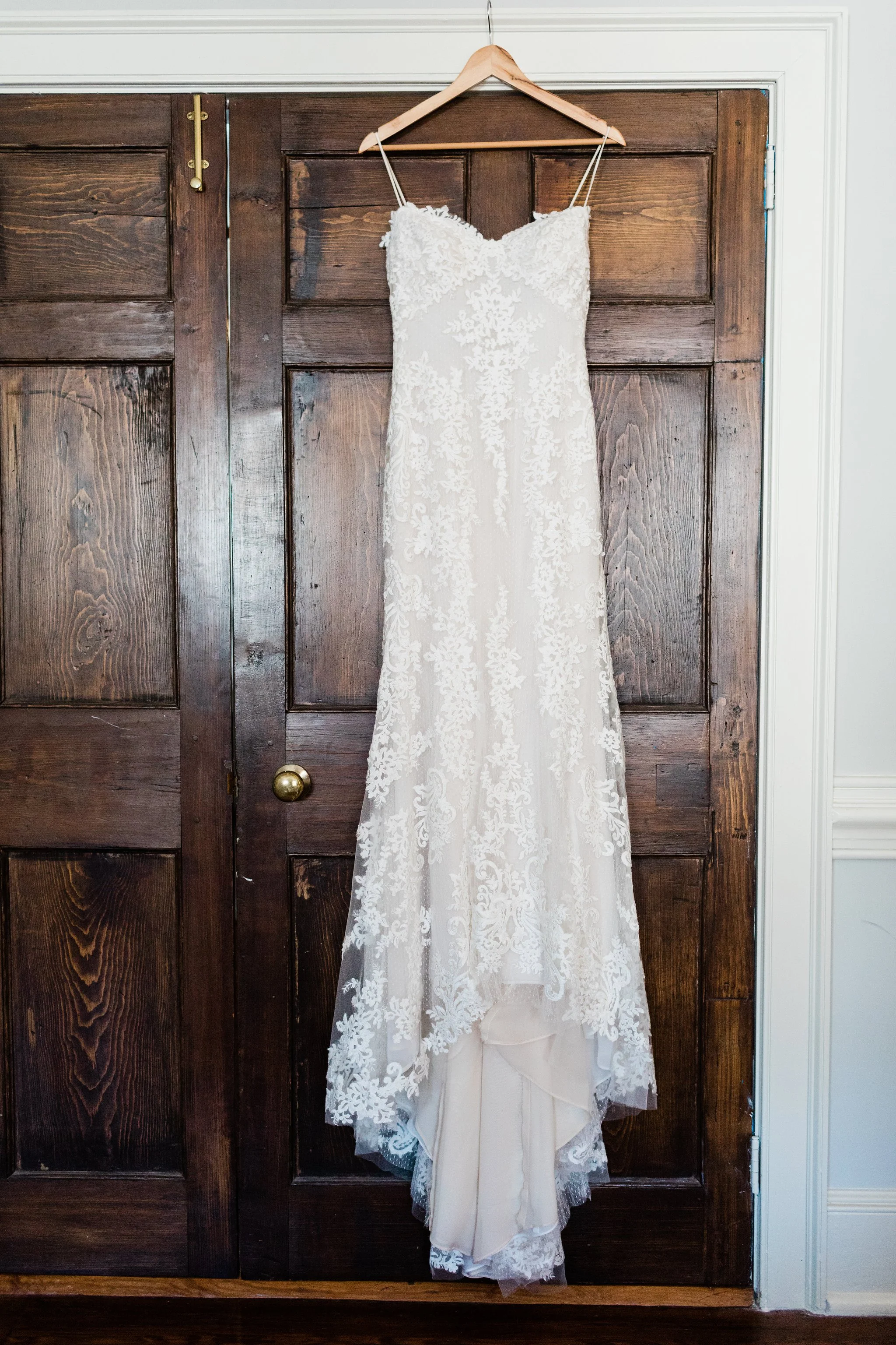 savannah-bridal-shop-savannah-florist-savannah-wedding-planner-michelle-and-scott-apt-b-photography-soho-south-cafe-wedding-downtown-savannah-wedding-2.JPG