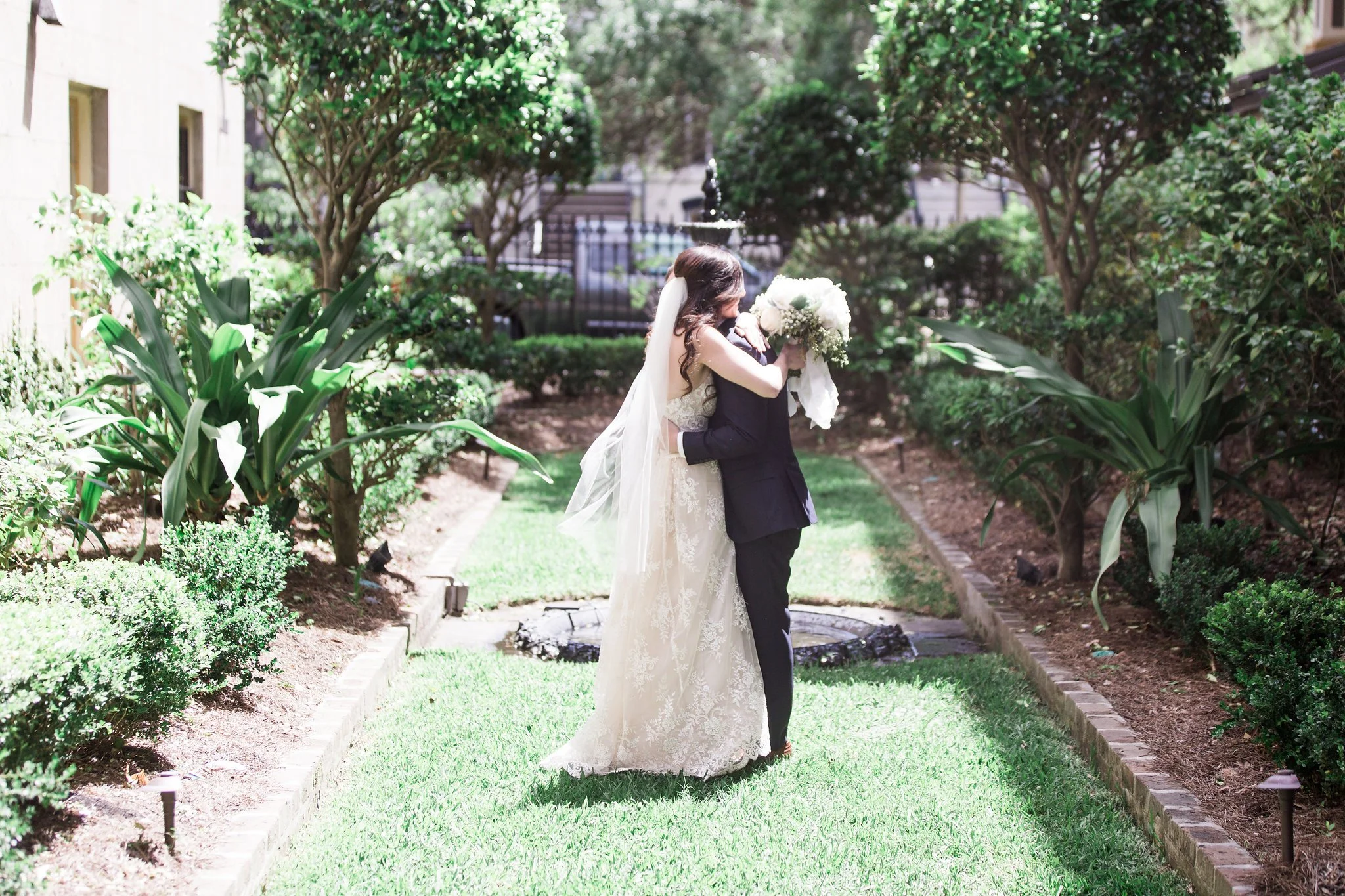 savannah-bridal-shop-ivory-and-beau-bridal-boutique-savannah-florist-apt-b-photography-whitfield-square-wedding-lady-and-sons-16.JPG