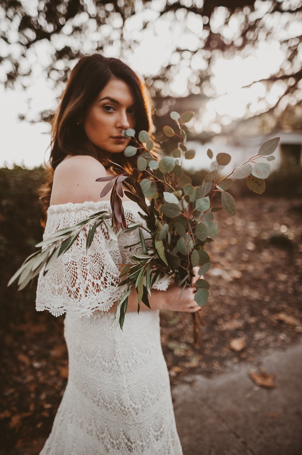 ivory-and-beau-bridal-boutique-savannah-2018-wedding-trends-daughters-of-simone-l+m-photography-savannah-photography-trendy-wedding-3.jpg