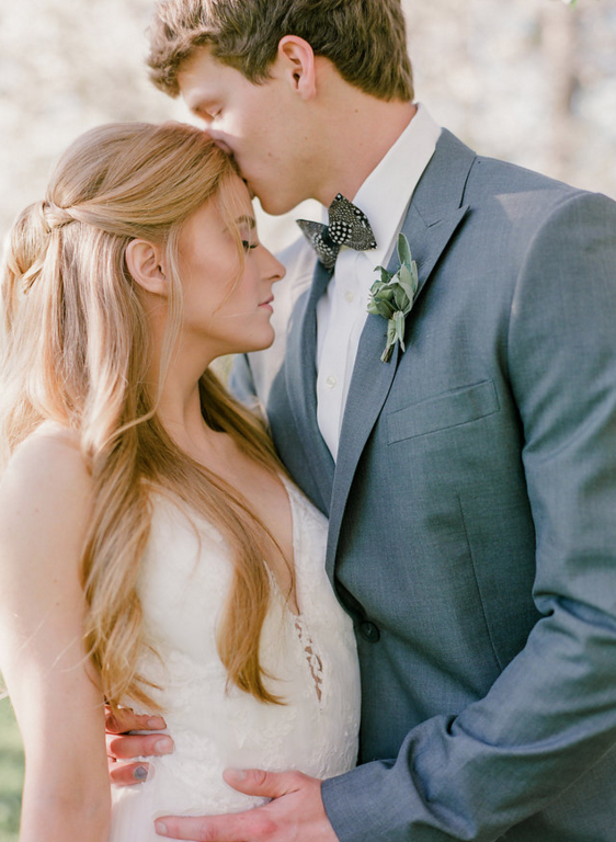 rach-loves-troy-photography-emily-burton-designs-ivory-and-beau-bridal-boutique-savannah-weddings-savannah-wedding-dresses-ti-adora-cherry-blossom-wedding-boho-bride-georgia-bridal-boutique-15.png