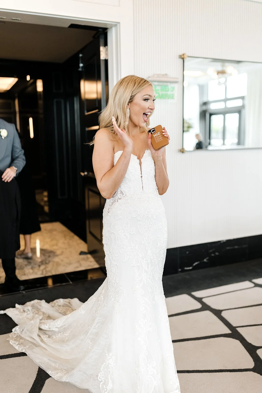 macie-banks-cam-niziliak-wedding-highway-xm-sirius-radio-host-wedding-to-nfl-player-perry-lane-hotel-ivory-and-beau-savannah-florist-savannah-wedding-flowers-8.jpg