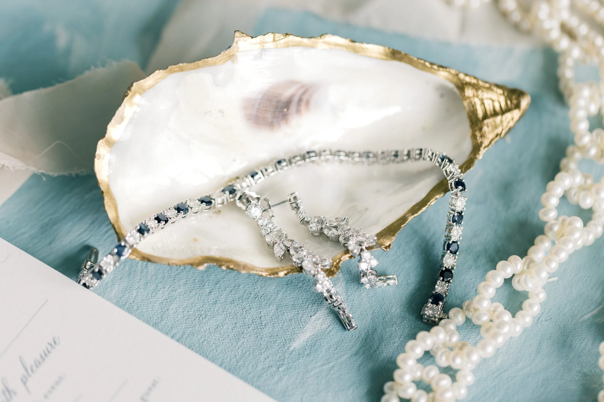 oyster-shells-at-weddings-name-place-settings-at-weddings.jpg