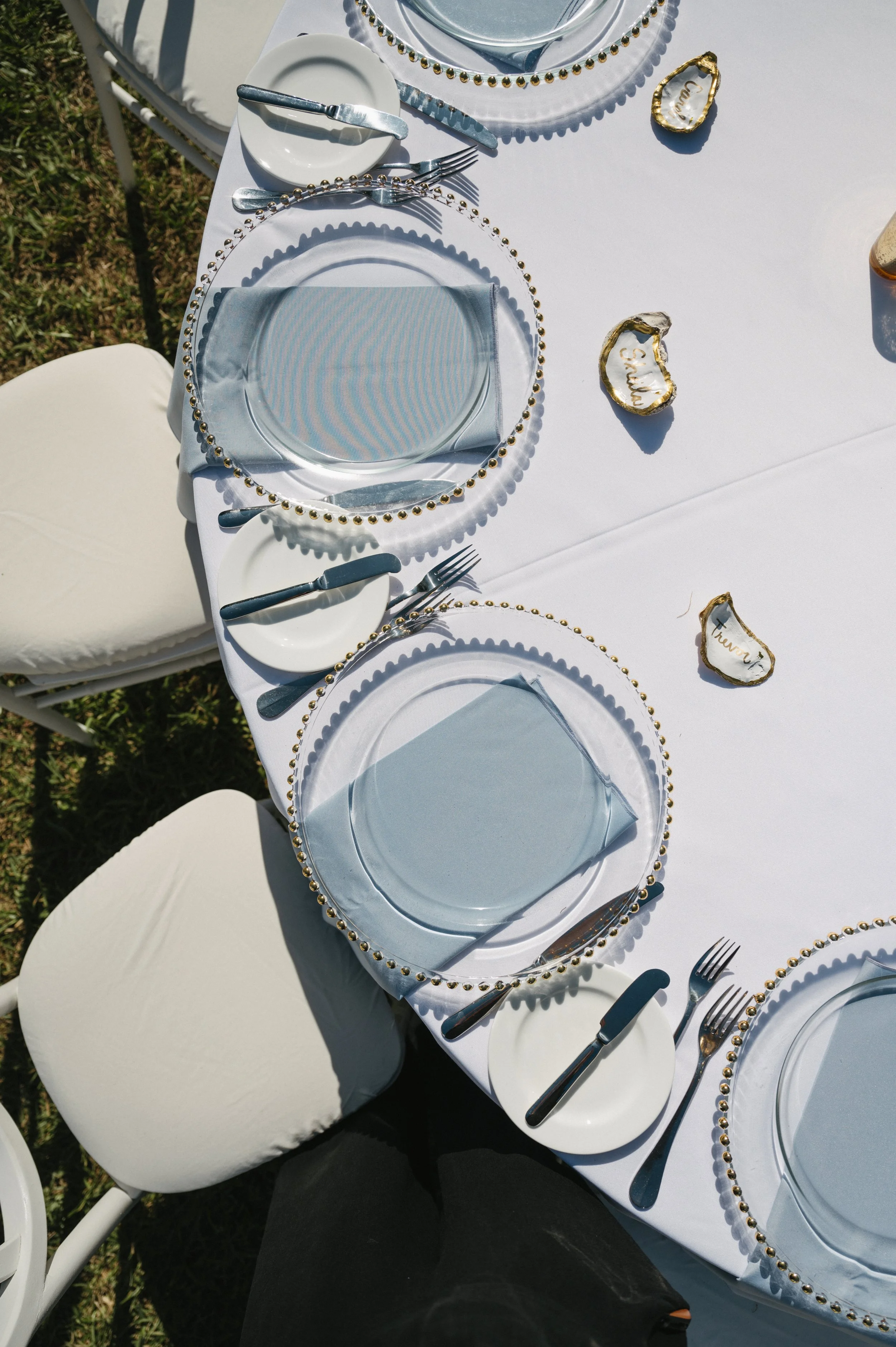shells-at-weddings-oyster-nametag-coastal-chic-wedding.jpg