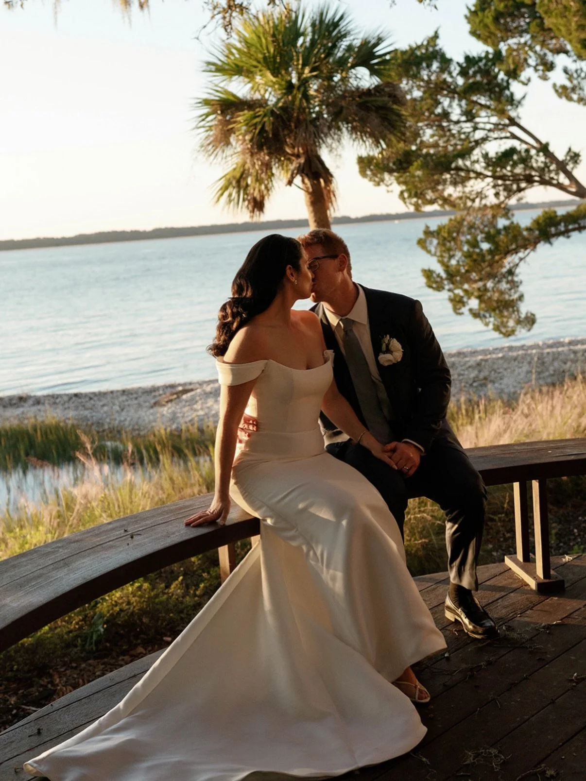 There is nothing quite like Buck Island Venue&hellip; a private island that doubles as a stunning wedding venue. Just an hour from Savannah. The venue is filled with dreamy light, coastal views, and the most romantic backdrops!!! It was the perfect s