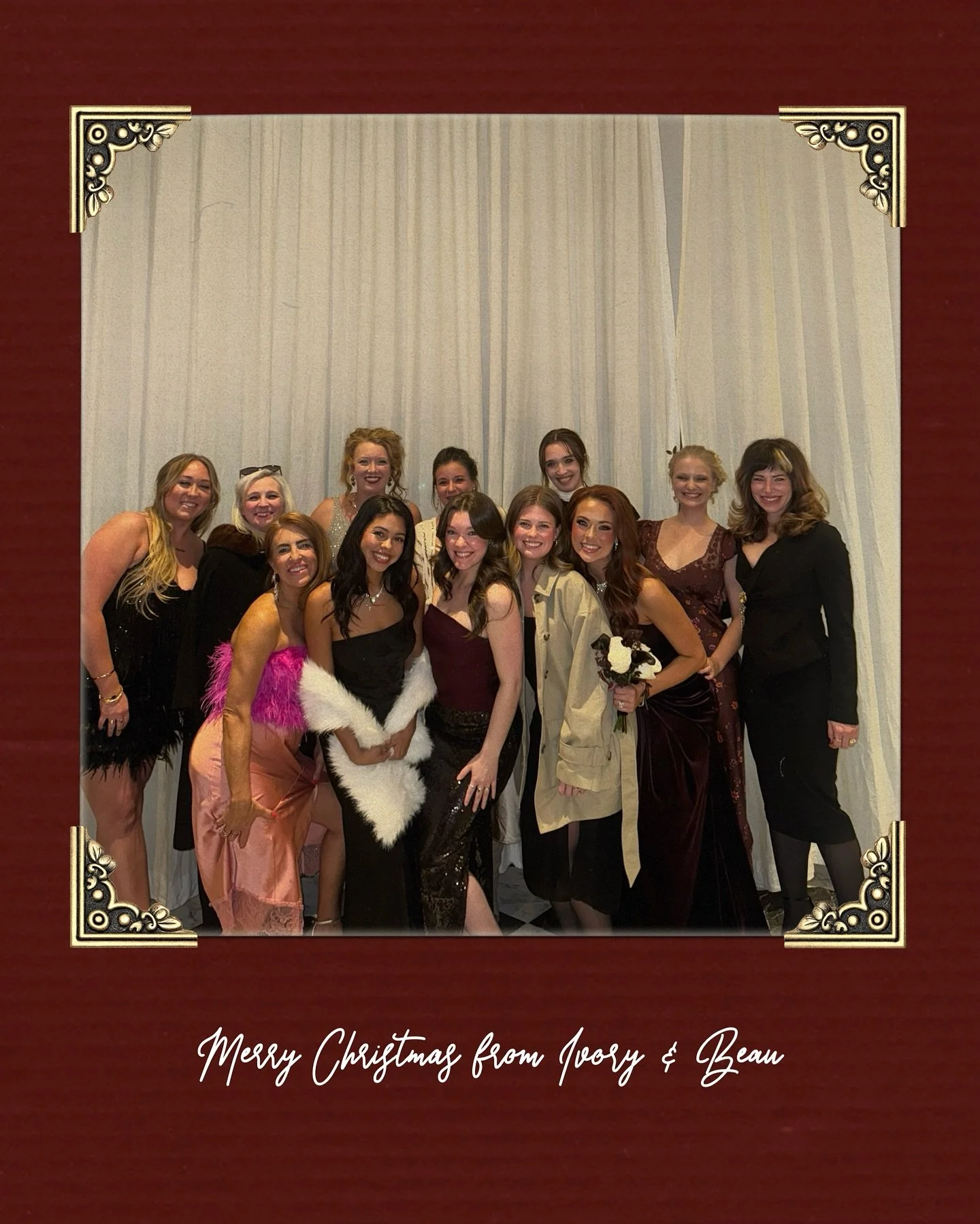 Merry Christmas from the I&amp;B team! ❤️🎄
#merrychristmas❤️