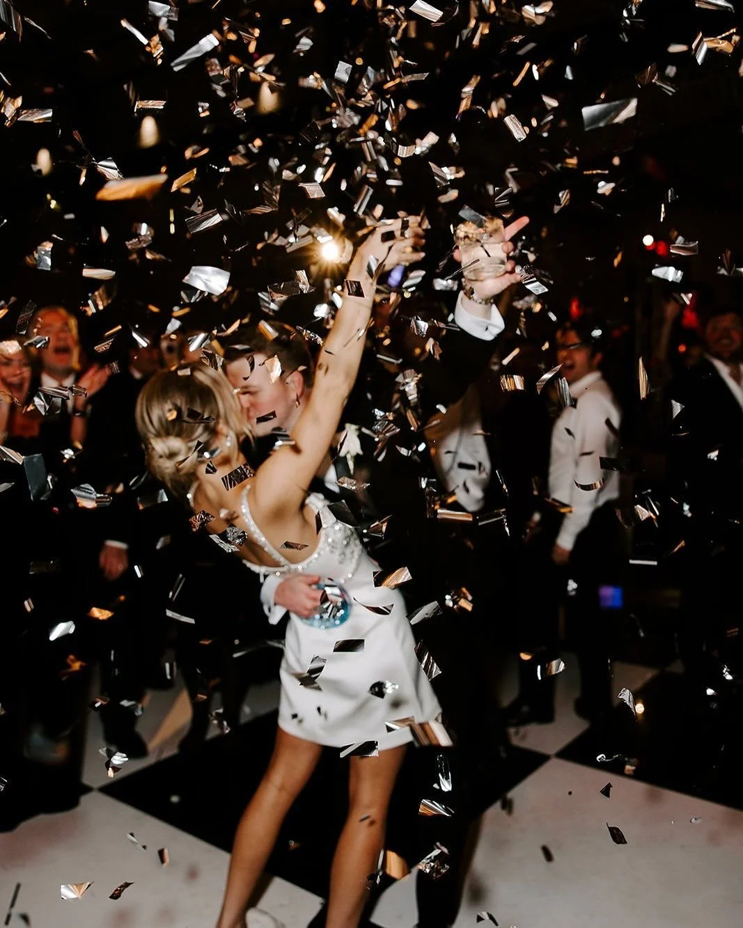 How to Throw the Perfect New Year’s Eve Wedding