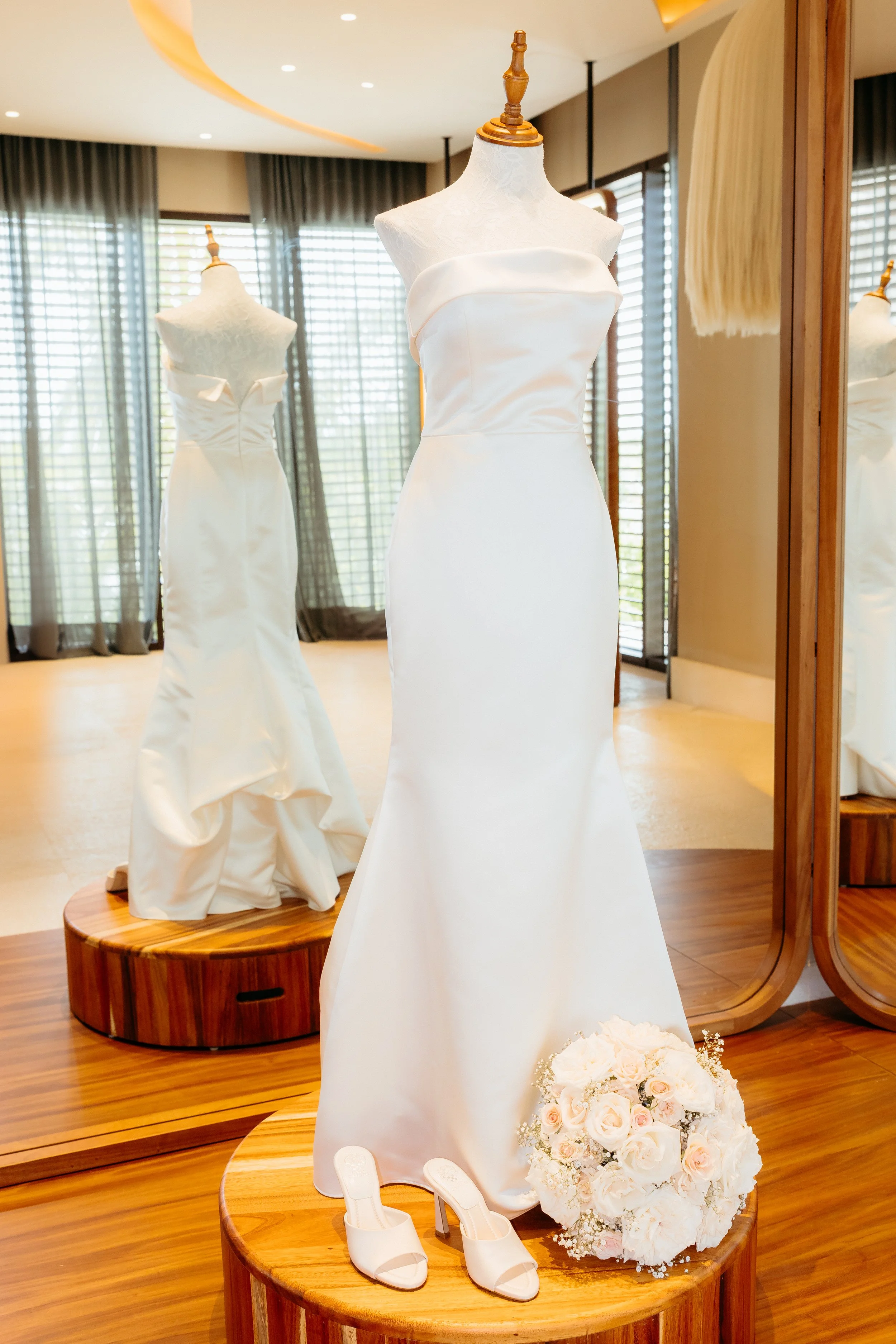 dee-by-wtoo-by-watters-ivory-and-beau-savannah-bridal-boutique-savannah-wedding-dresses-southern-bride-southern-weddings.jpg