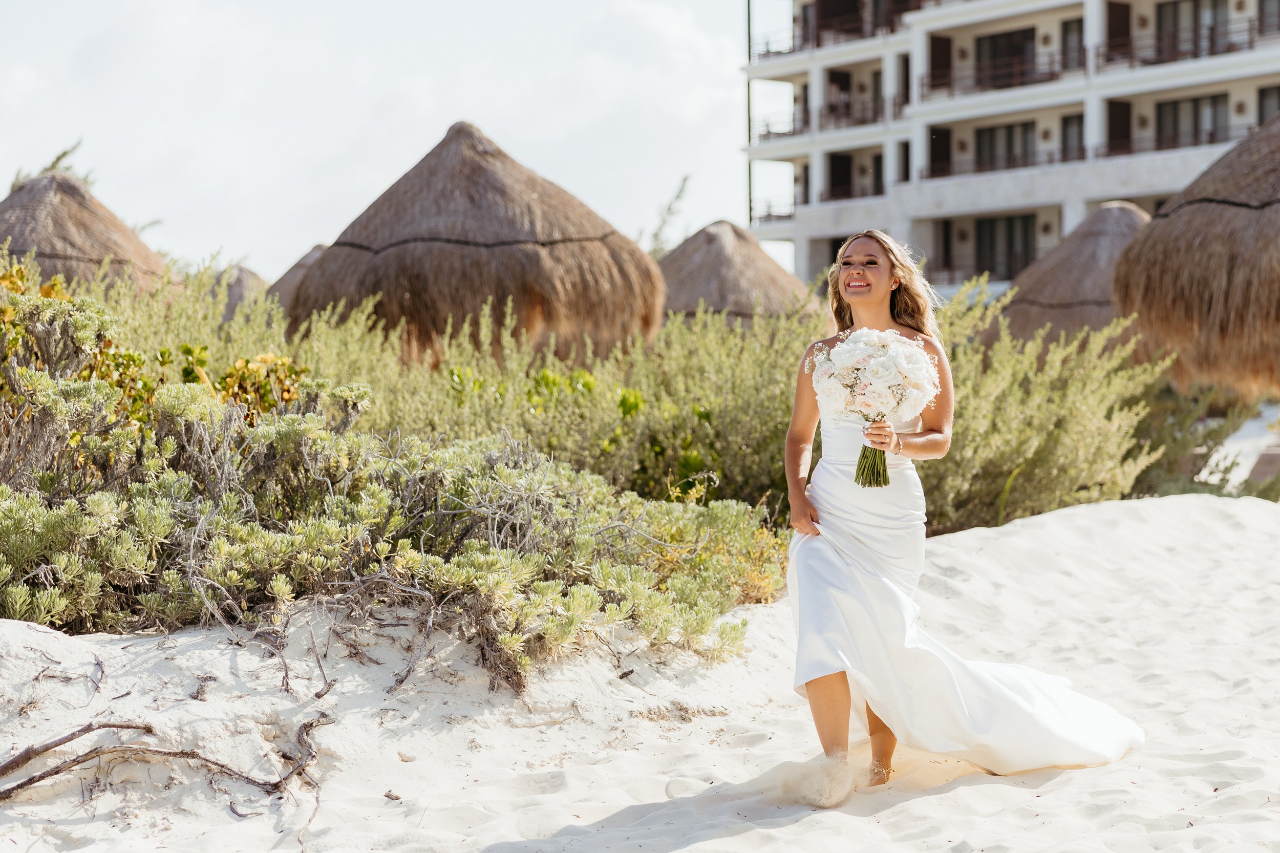 secrets-cancun-mexico-playa-blanca-wedding-beach-wedding-in-cancun-mexico.jpg