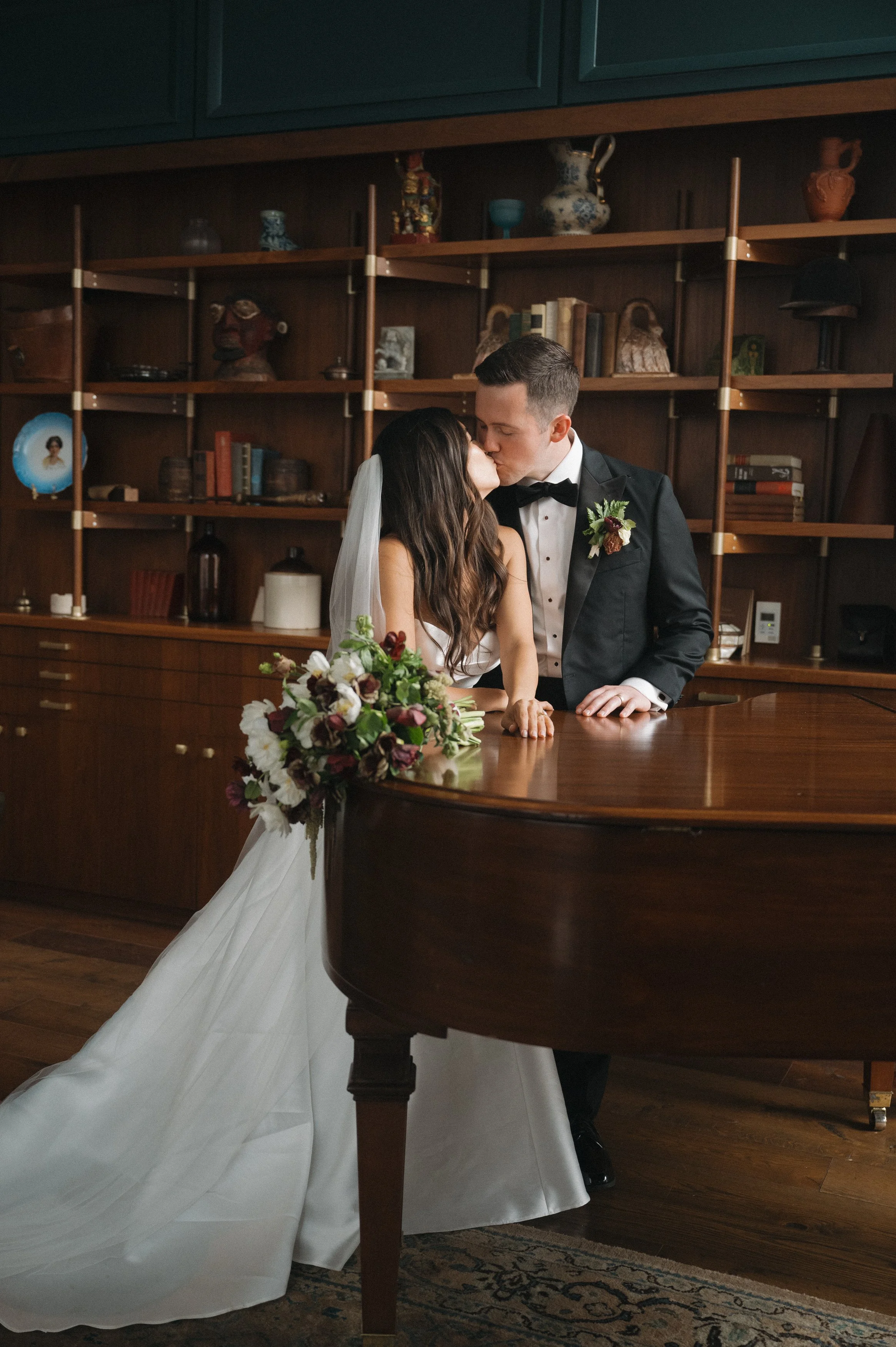 perry-lane-hotel-wedding-luxury-destination-wedding-ivory-and-beau-savannah-florist.jpg