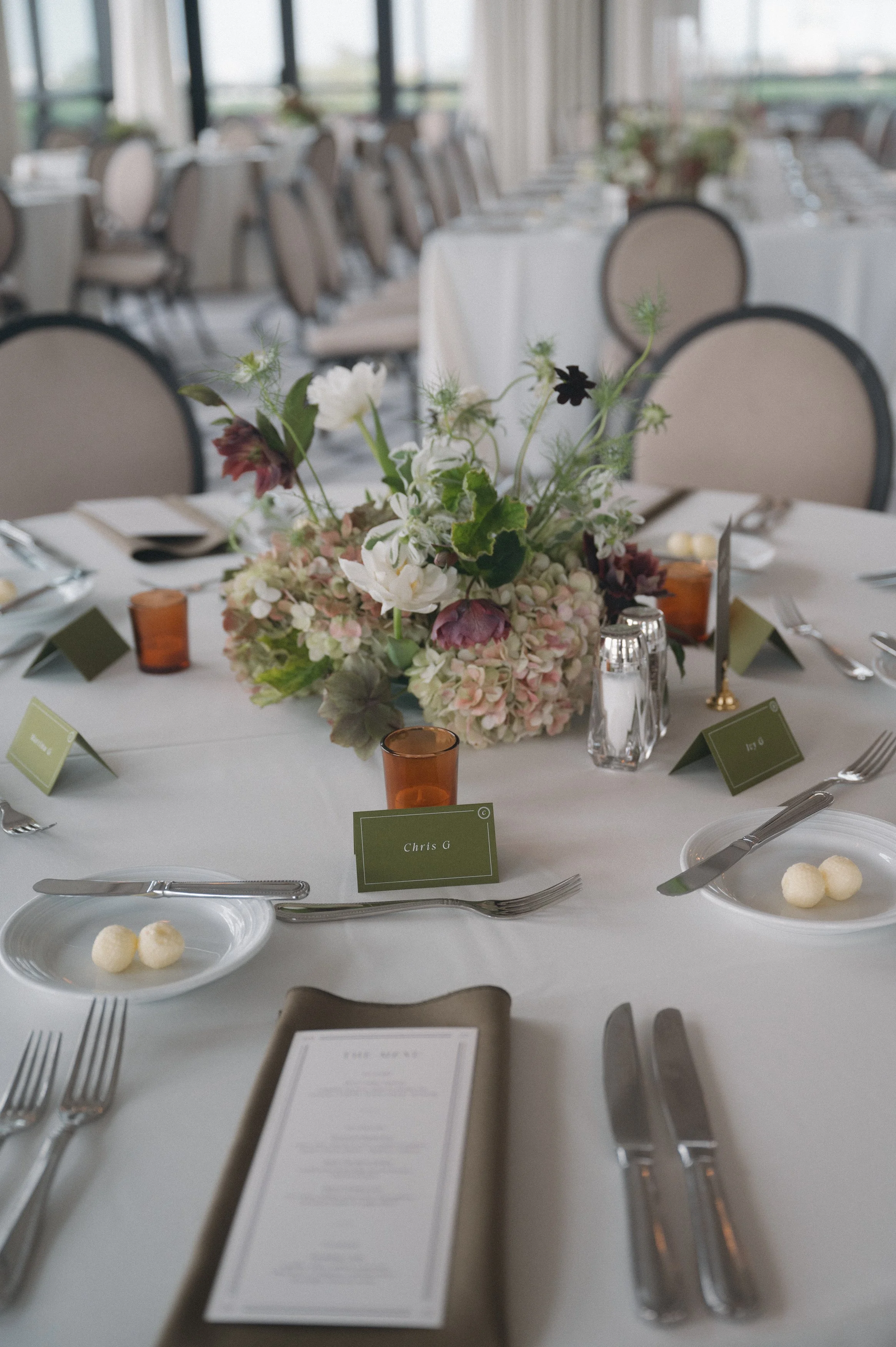 perry-lane-hotel-wedding-inspiration-beautiful-wedding-flowers-ivory-and-beau-savannah-florist-southern-flowers.jpg