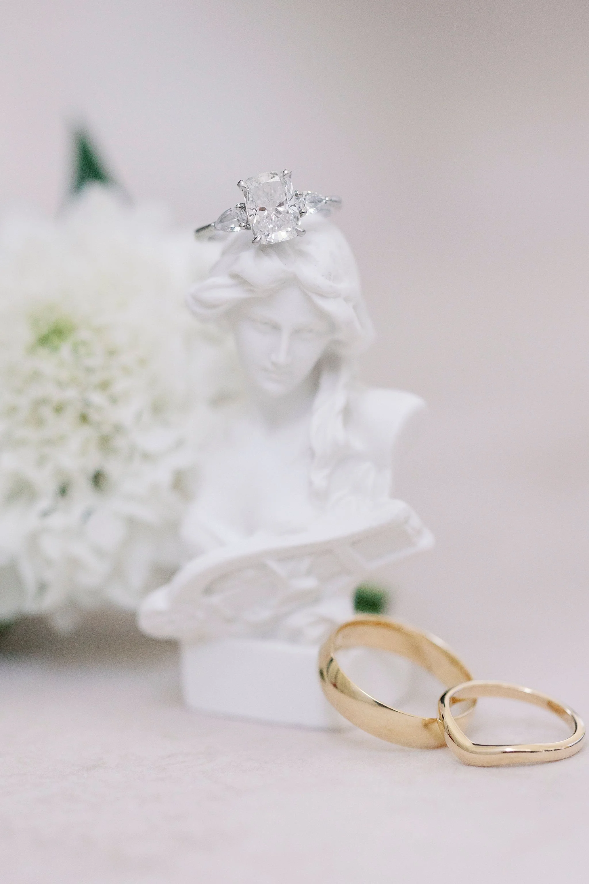 savannah-wedding-florist-savannah-wedding-flowers-ivory-and-beau.jpg