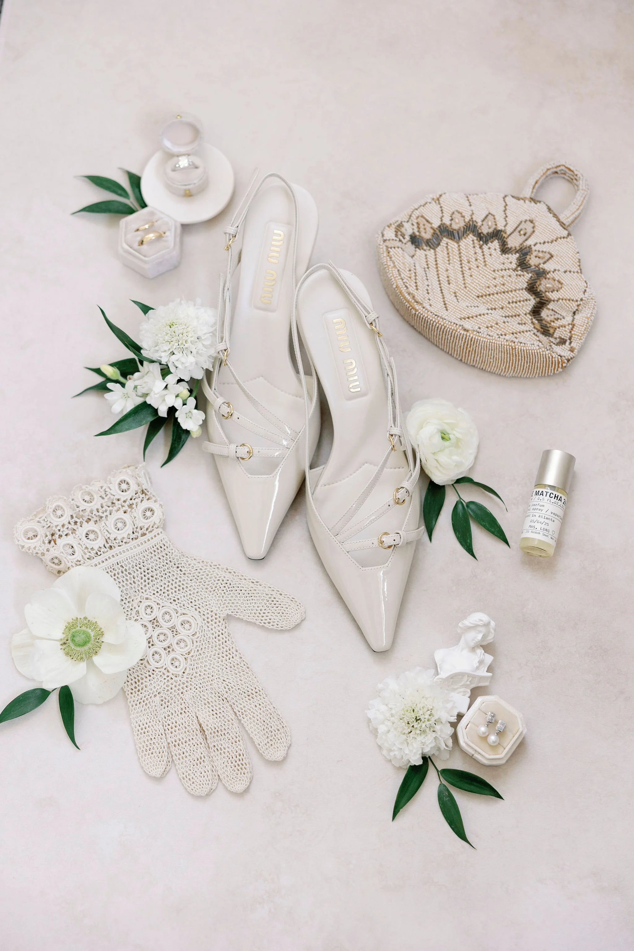 southern-wedding-details-ivory-and-beau-savannah-destination-wedding-florist-savannah-weddings.jpg