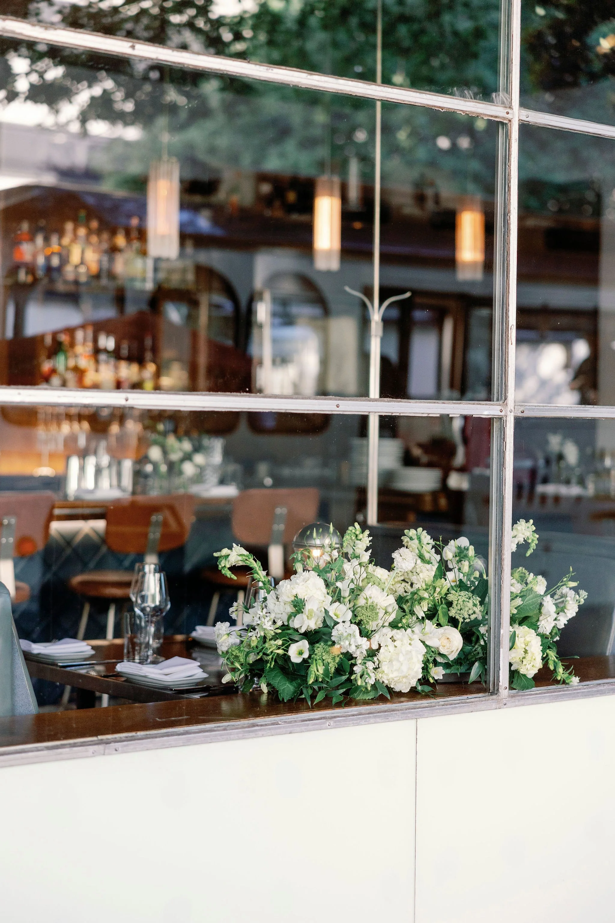 the-grey-wedding-ivory-and-beau-savannah-wedding-southern-wedding-luxury-wedding-the-grey-restaurant.jpg