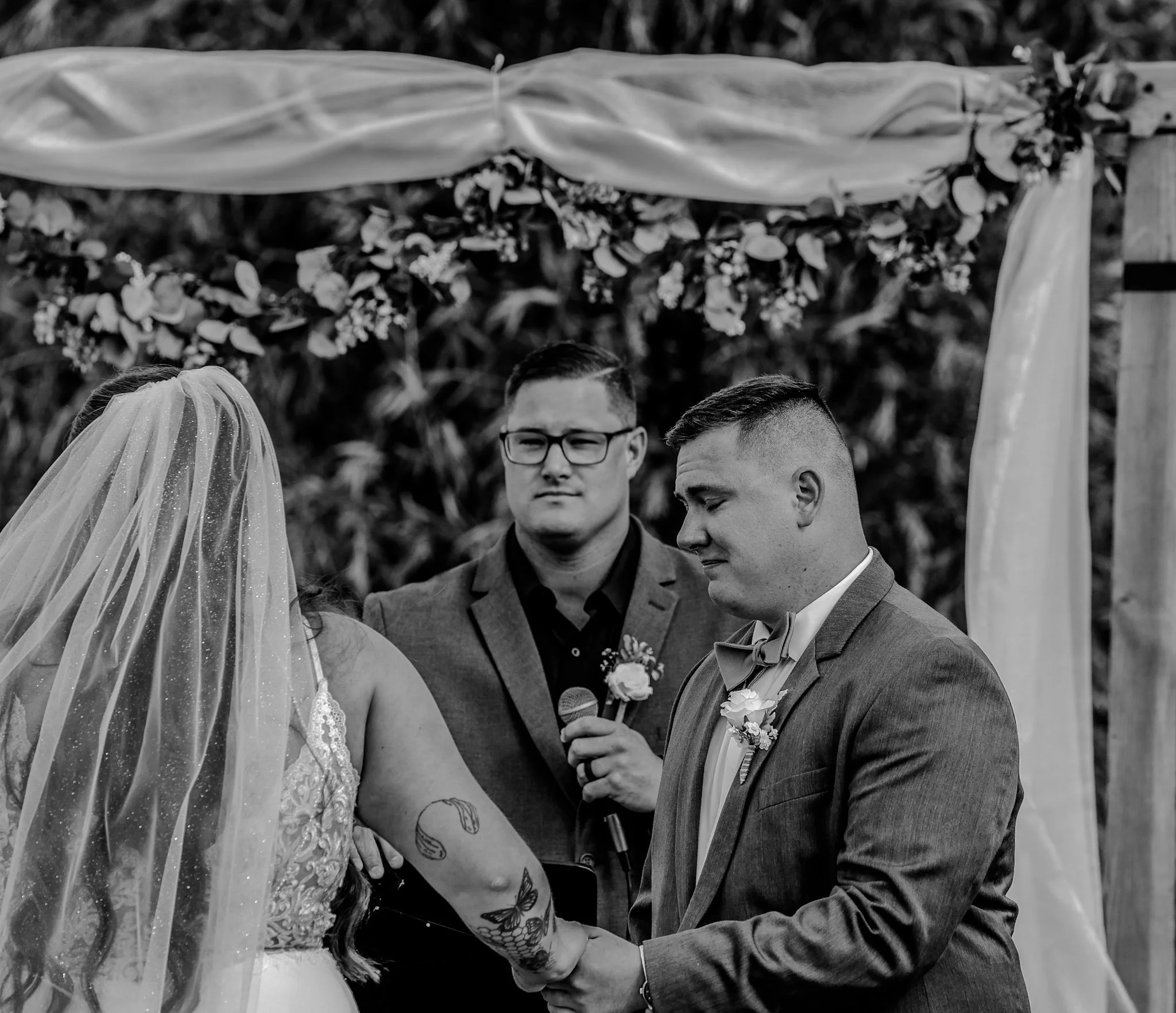 groom-crying-during-ceremony-ivory-and-beau-savannah-weddings.jpeg
