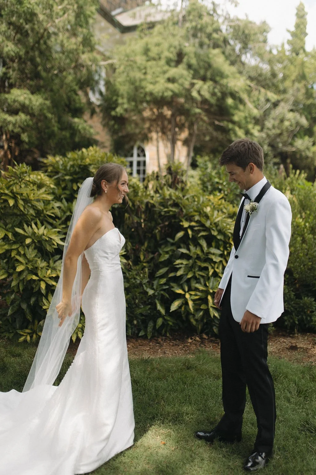 noor-by-locket-by-watters-ivory-and-beau-savannah-bridal-boutique-savannah-wedding-dresses-southern-bride-southern-classic-weddin.jpg