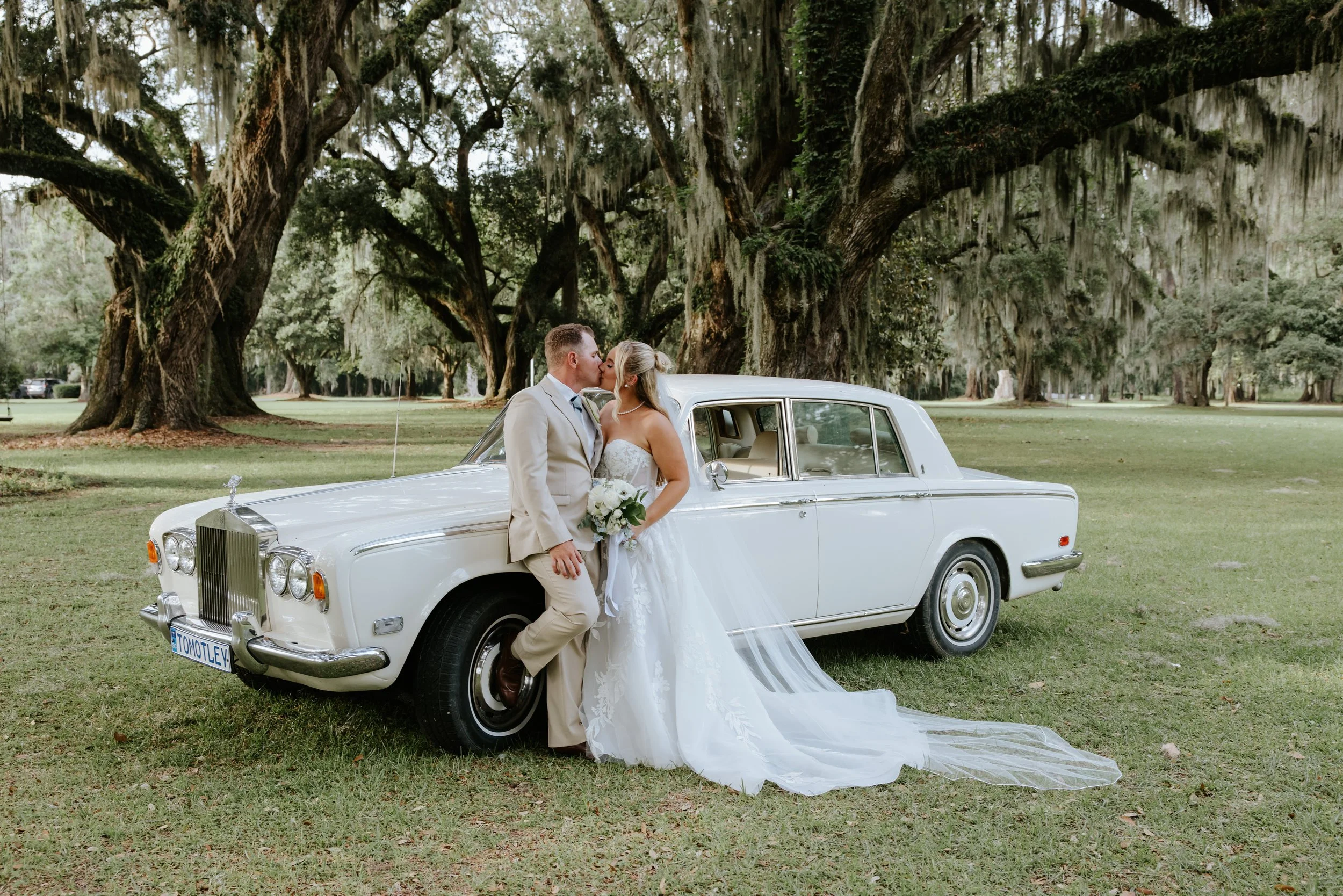 southern-wedding-inspiration-ivory-and-beau-savannah-bridal-boutique-savannah-wedding-dresses-destin-by-sottero-and-midgley-classic-car-getaway-unique-wedding-car-getaway-vehicle.jpg