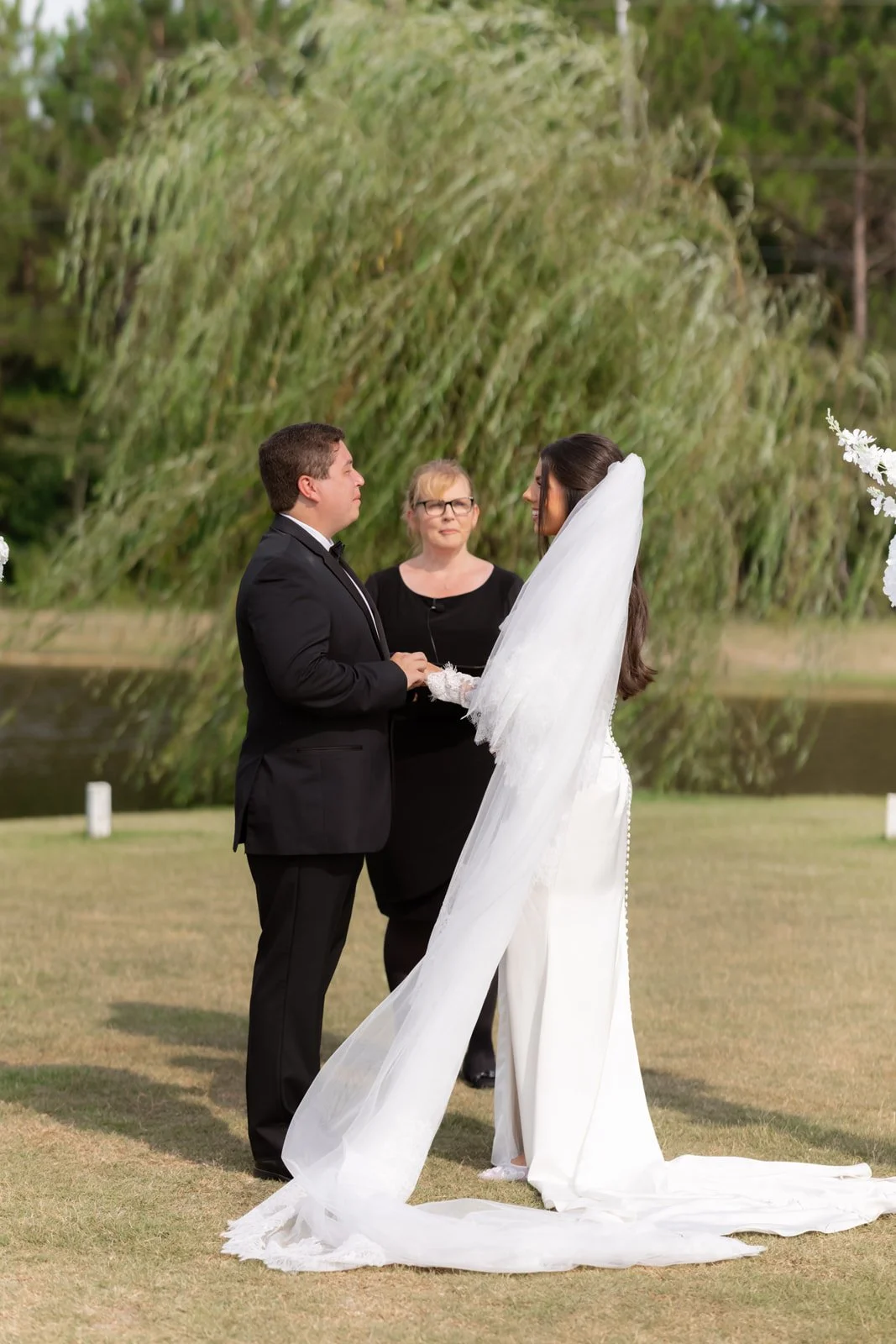 southern wedding inspiration at chateau 1800 justin alexander real brides.jpg