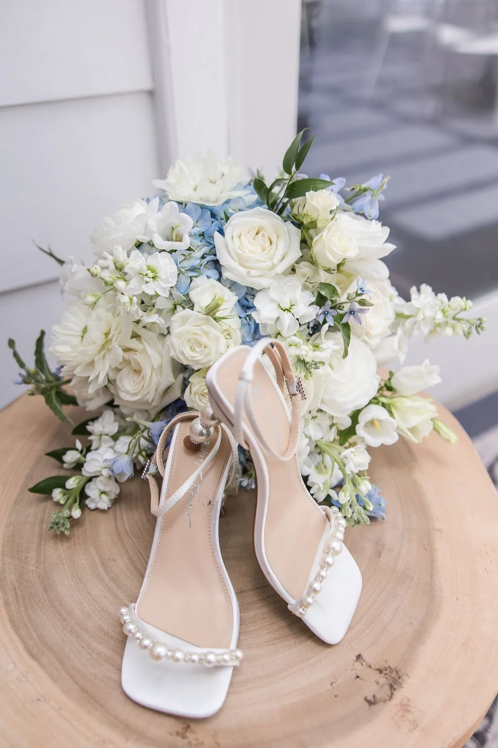 blue and white wedding inspiration southern wedding inspiration.jpg