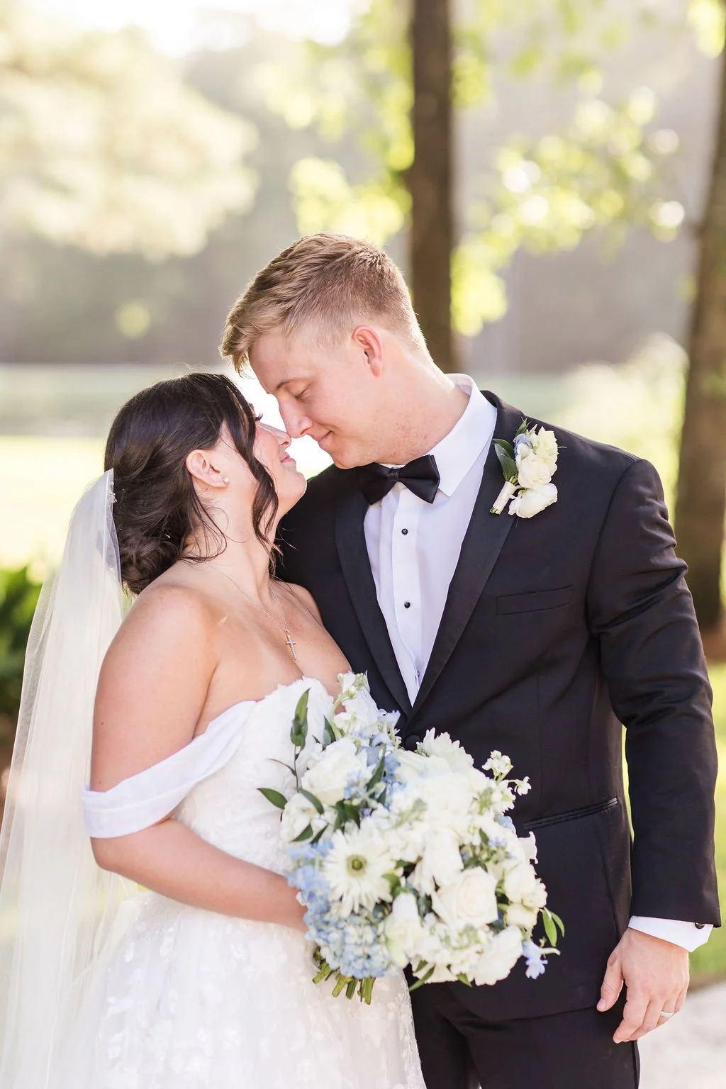 mackey house wedding with blue and white flowers ivory and beau.jpg