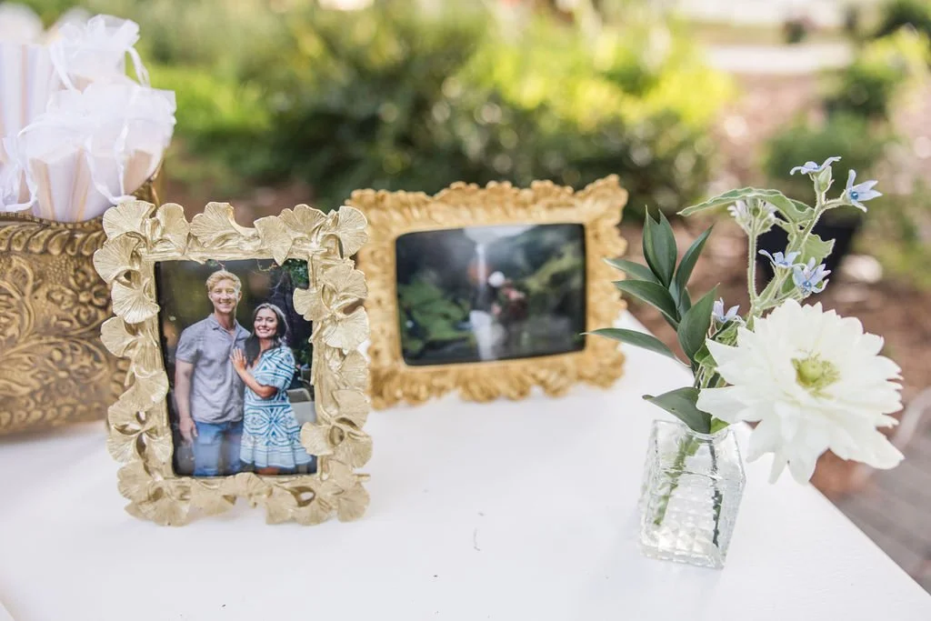 simple decor ideas for southern weddings.jpg