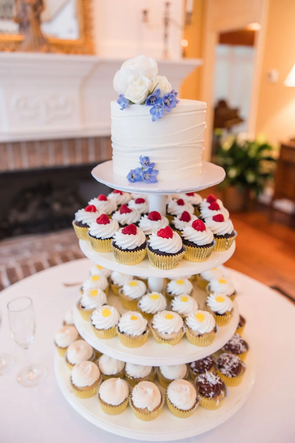 southern wedding at the mackey house dessert cake.jpg
