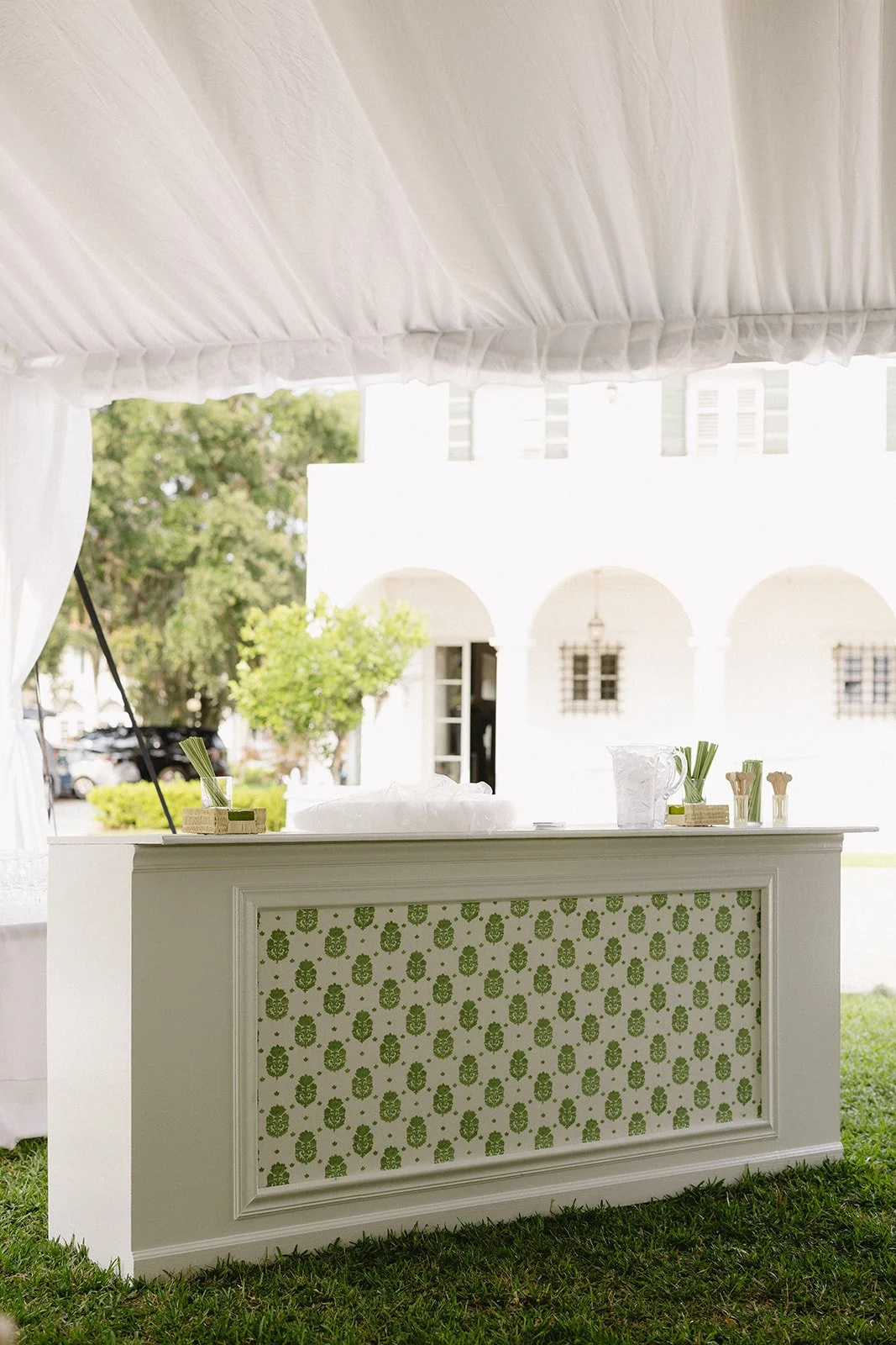 jekyll island club hotel wedding unique wedding bar.jpg