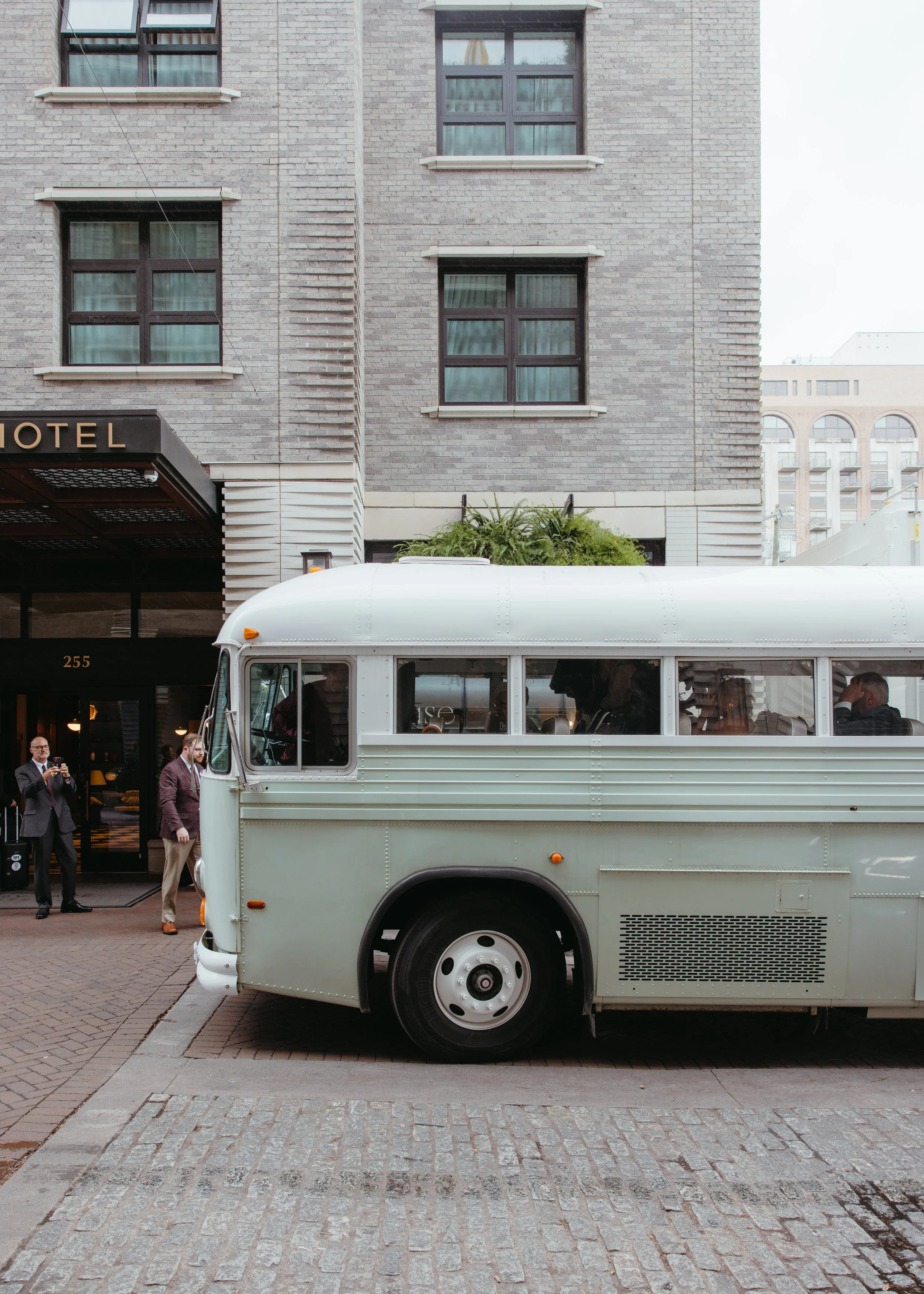 Savannah-Wedding-Transportation-Vintage-Bus-Hotel-Wedding-Getaway-Car-Idea