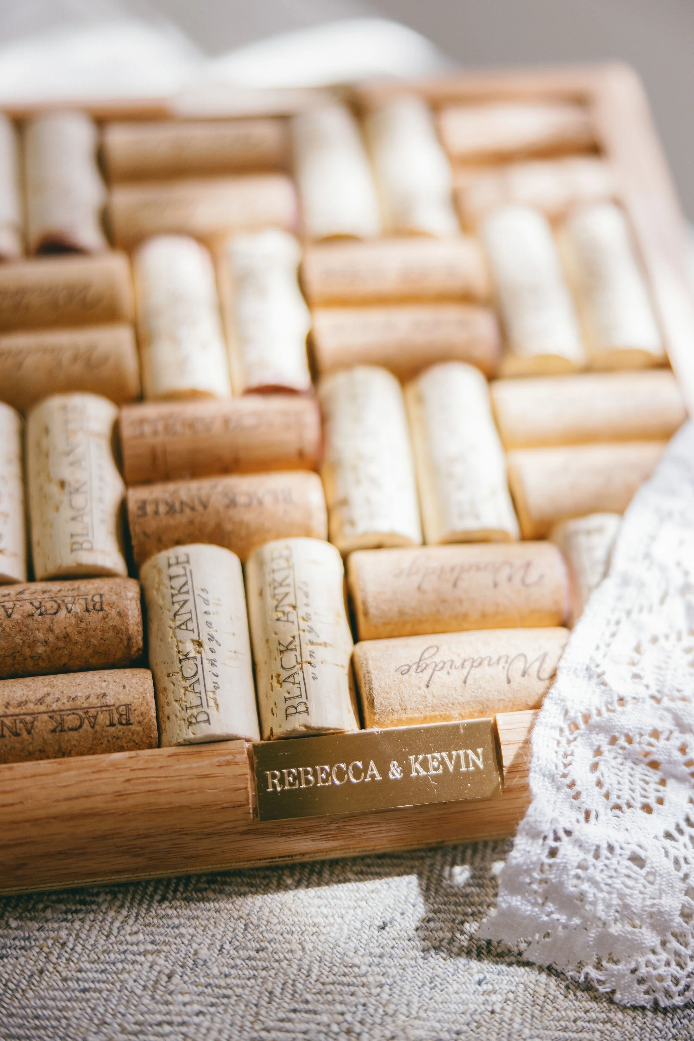 ivory-and-beau-weddings-rebecca-and-kevin-ships-of-the-sea-museum-wedding-venue-savannah-georgia-savannah-wedding-flowers-wedding-florist-details.jpg