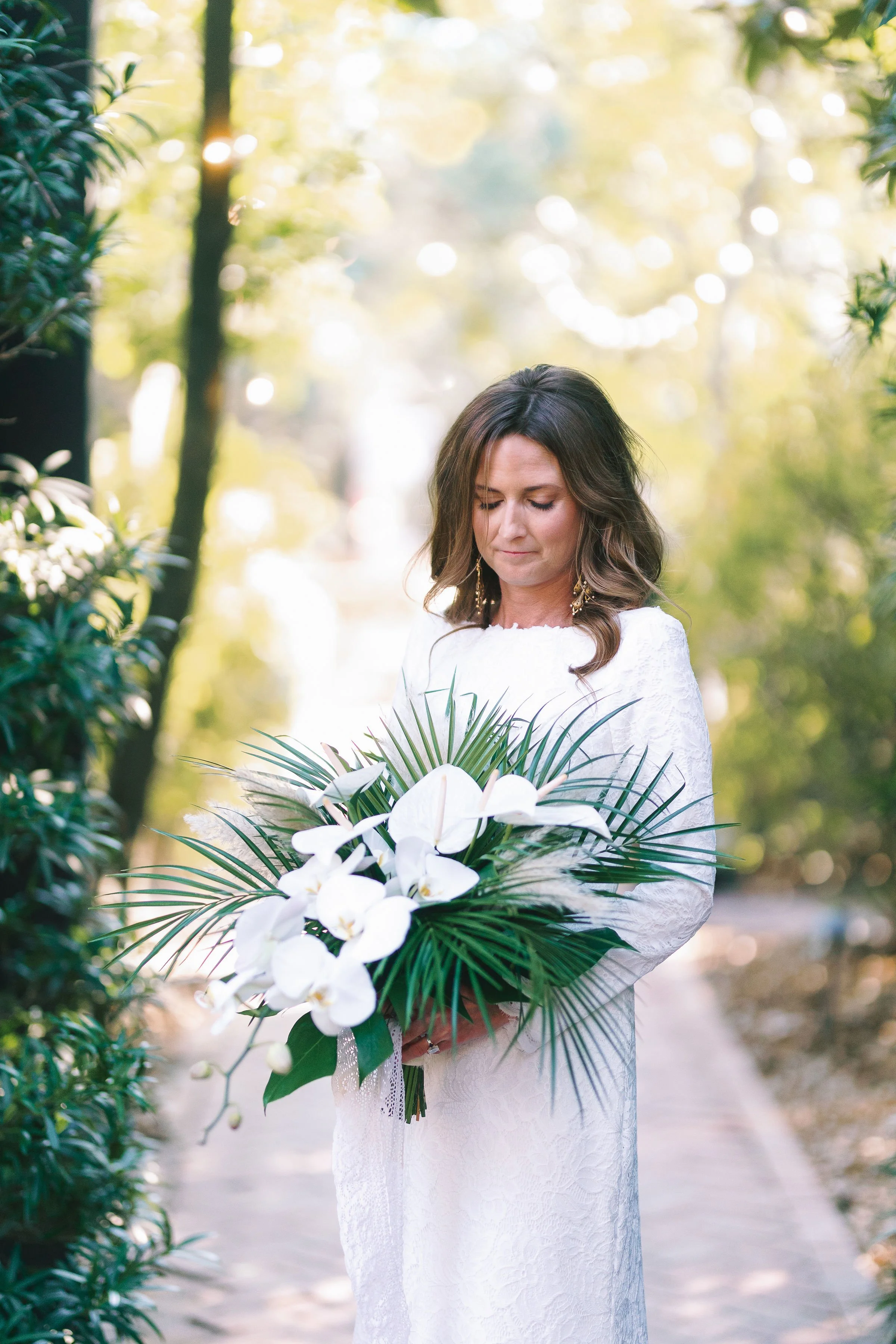 ivory-and-beau-weddings-rebecca-and-kevin-ships-of-the-sea-museum-wedding-venue-savannah-georgia-savannah-wedding-flowers-wedding-florist-bridal-bouquets.jpg