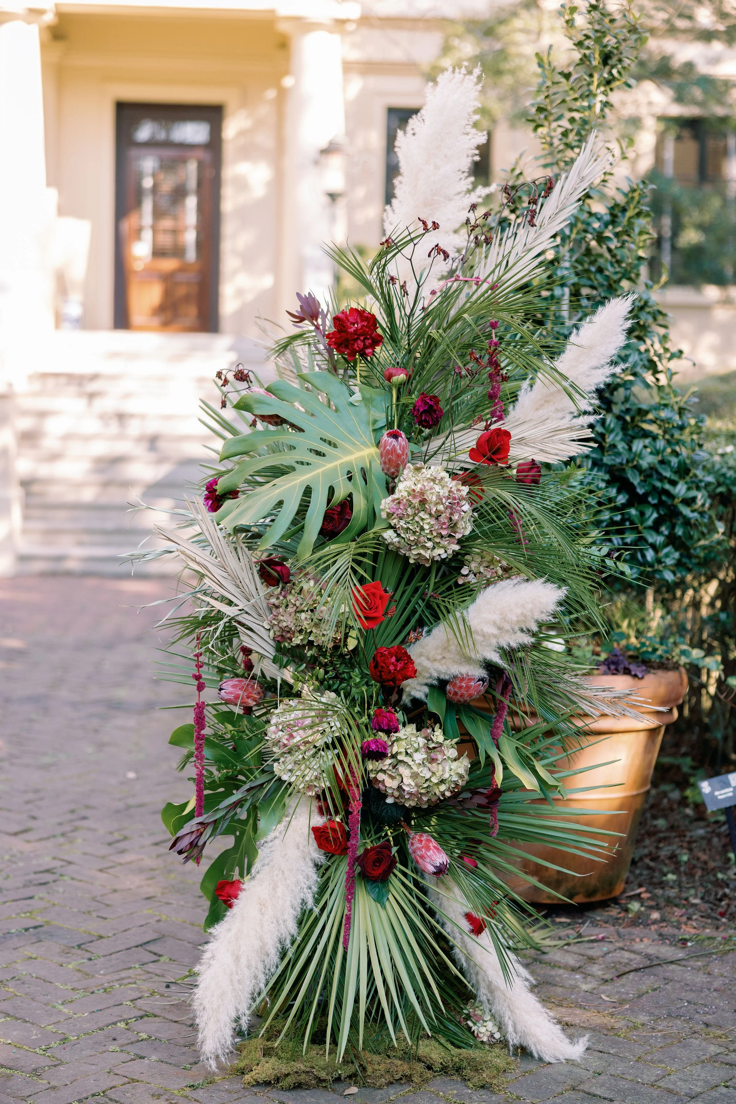 ivory-and-beau-weddings-rebecca-and-kevin-ships-of-the-sea-museum-wedding-venue-savannah-georgia-savannah-wedding-flowers-wedding-florist-backdrop.jpg