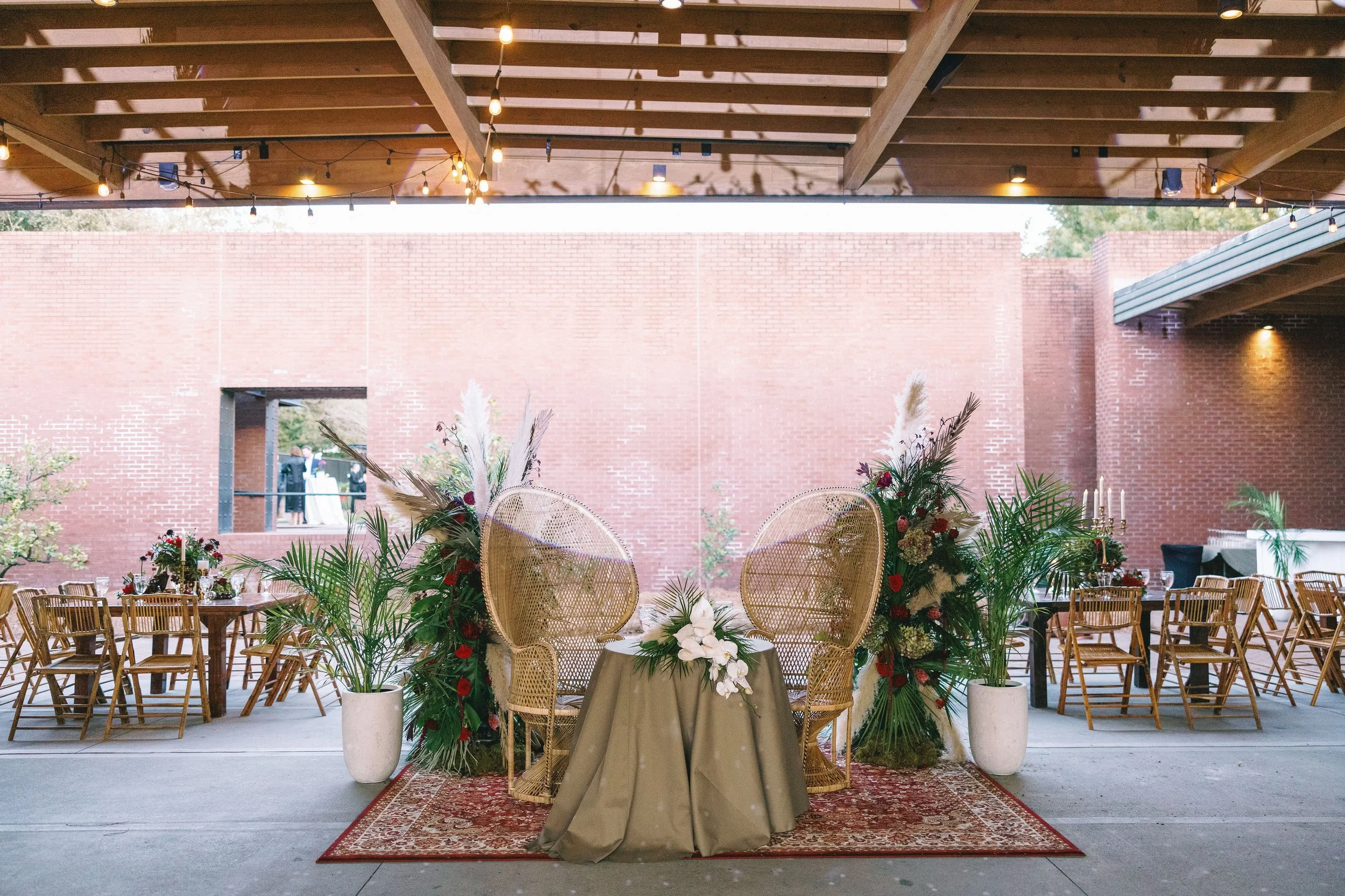 ivory-and-beau-weddings-rebecca-and-kevin-ships-of-the-sea-museum-wedding-venue-savannah-georgia-savannah-wedding-flowers-wedding-florist-sweetheart-table.jpg