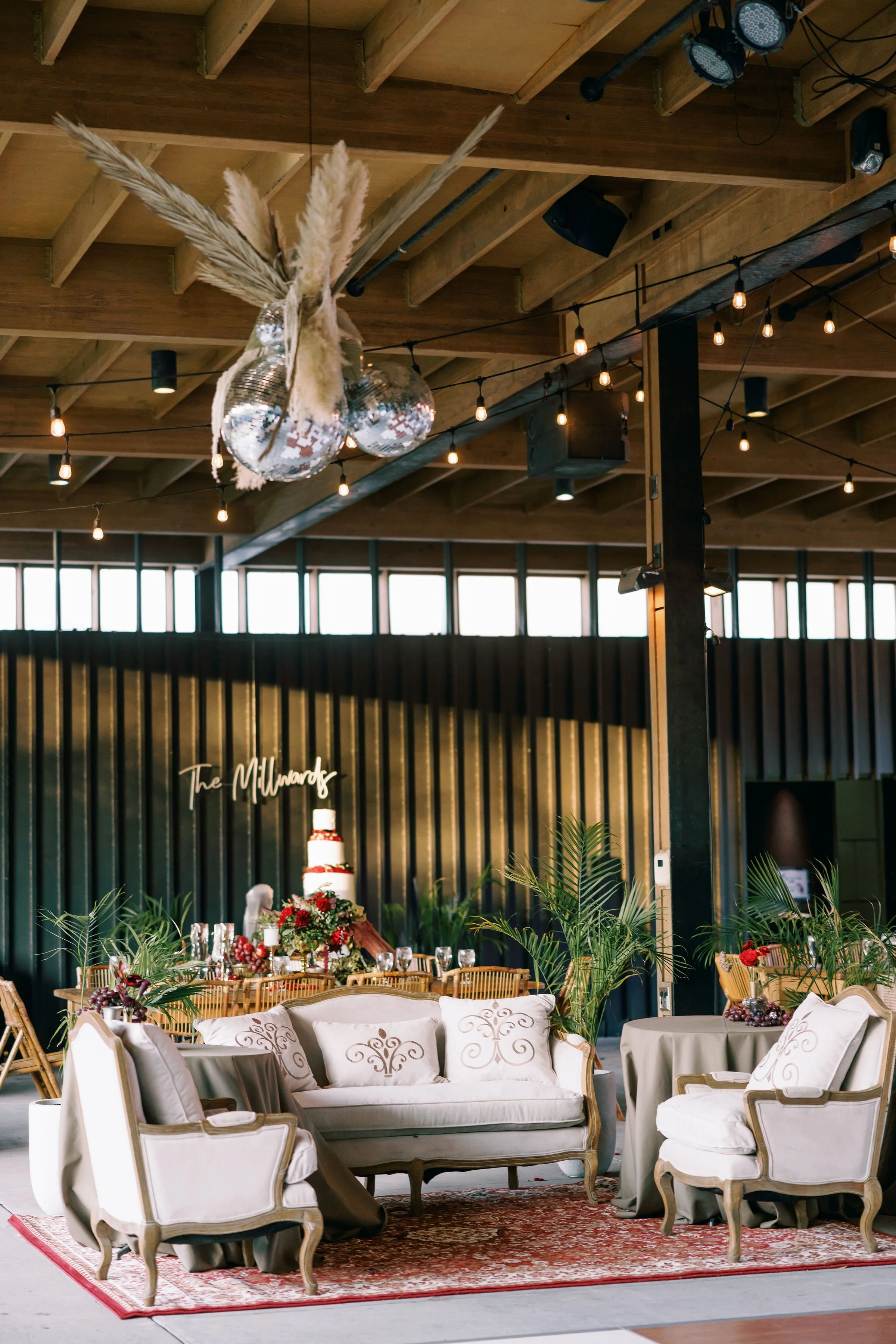 ivory-and-beau-weddings-rebecca-and-kevin-ships-of-the-sea-museum-wedding-venue-savannah-georgia-savannah-wedding-flowers-wedding-florist-reception-florals-couch-rentals.jpg