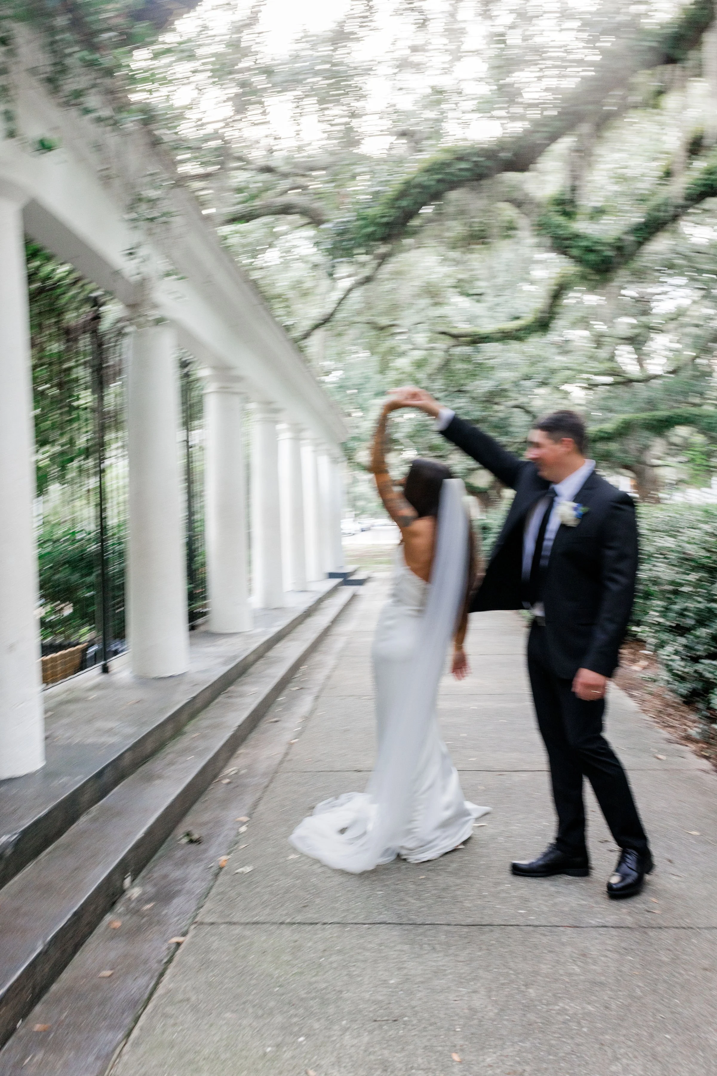 elope in savannah georgia.jpg